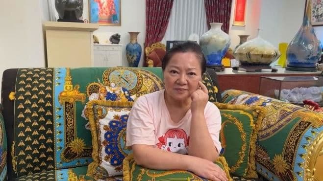 白冰冰吐身世！1週洗1次澡全裸登報