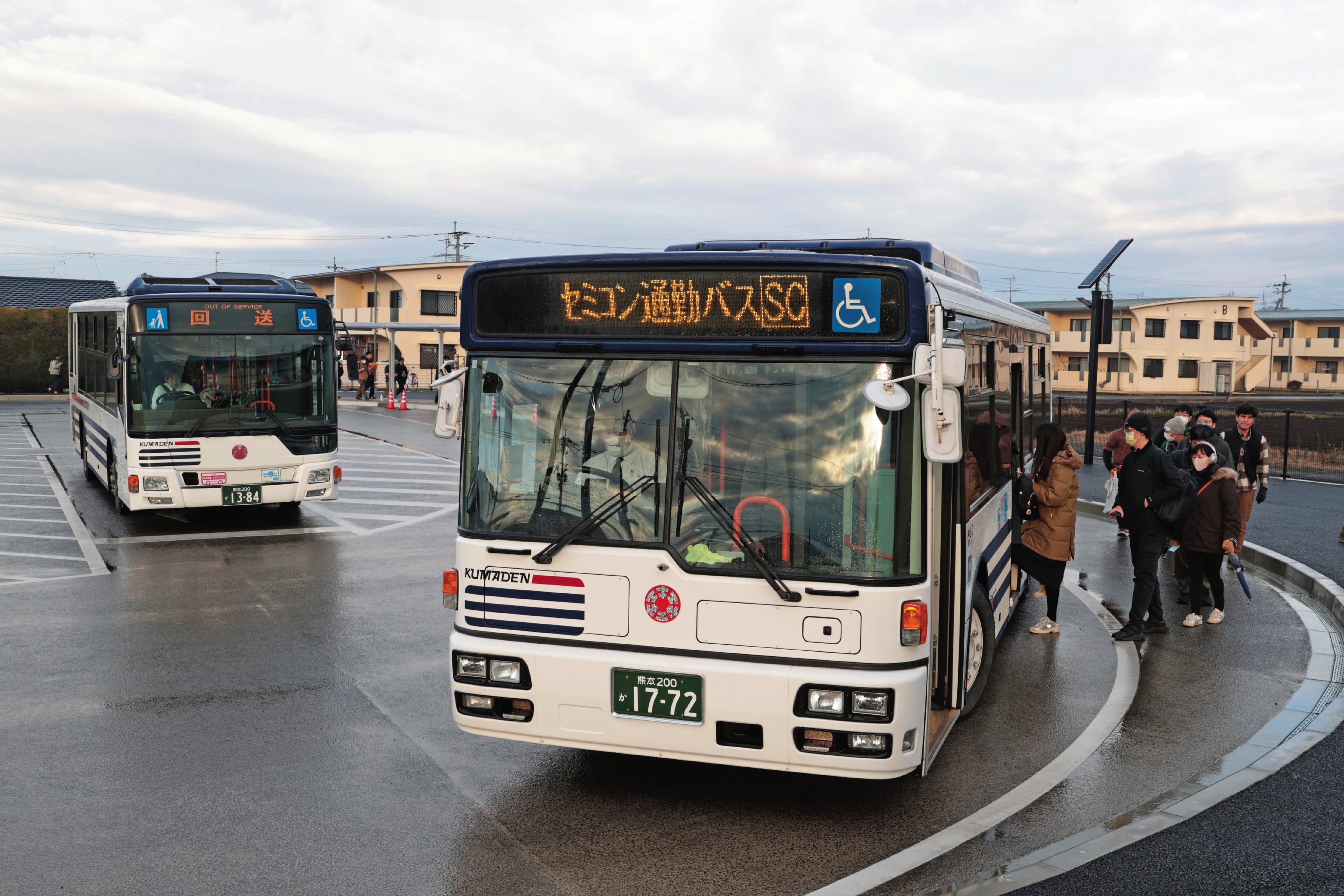 熊本菊陽町有巴士接送台積電及索尼等員工到公司上下班。（達志影像）