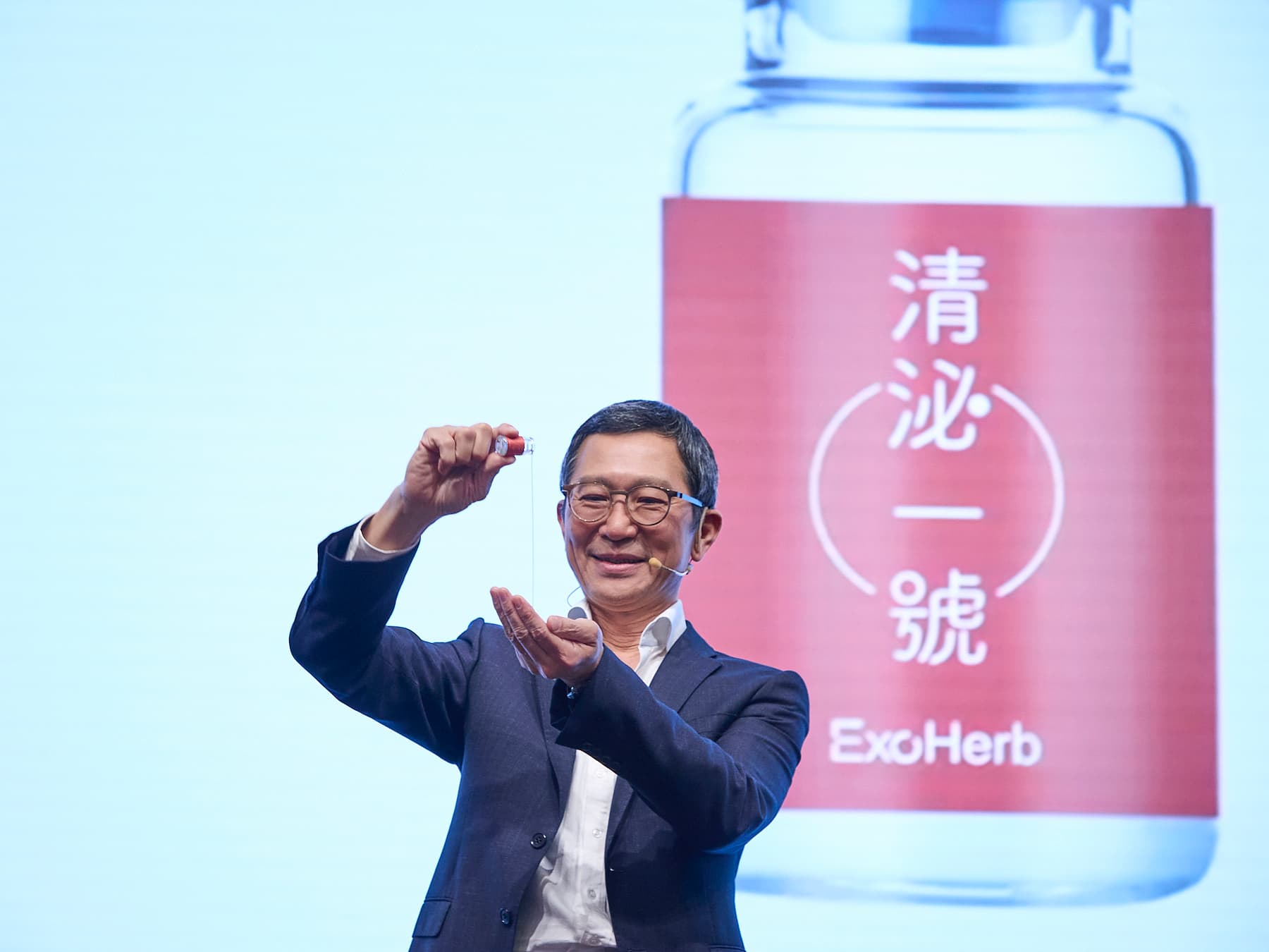 訊聯細胞智藥董事長蔡政憲表示，「清泌一號」首波應用聚焦於皮膚、毛髮與私密處保養，未來並可望延伸至多種應用。（訊聯提供）