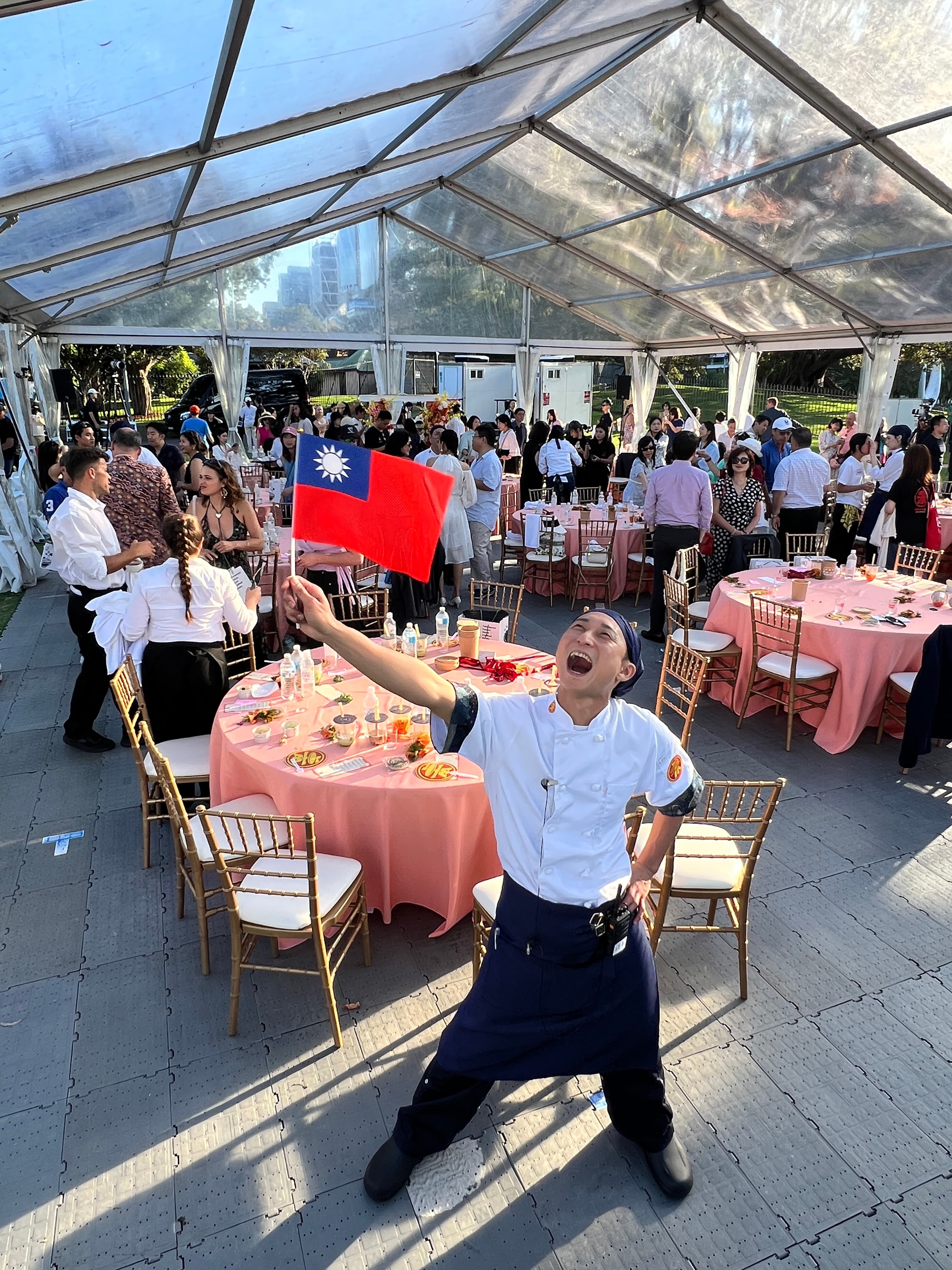 參與《請世界吃桌》讓浩子覺得身為台灣人很驕傲。（三立提供）