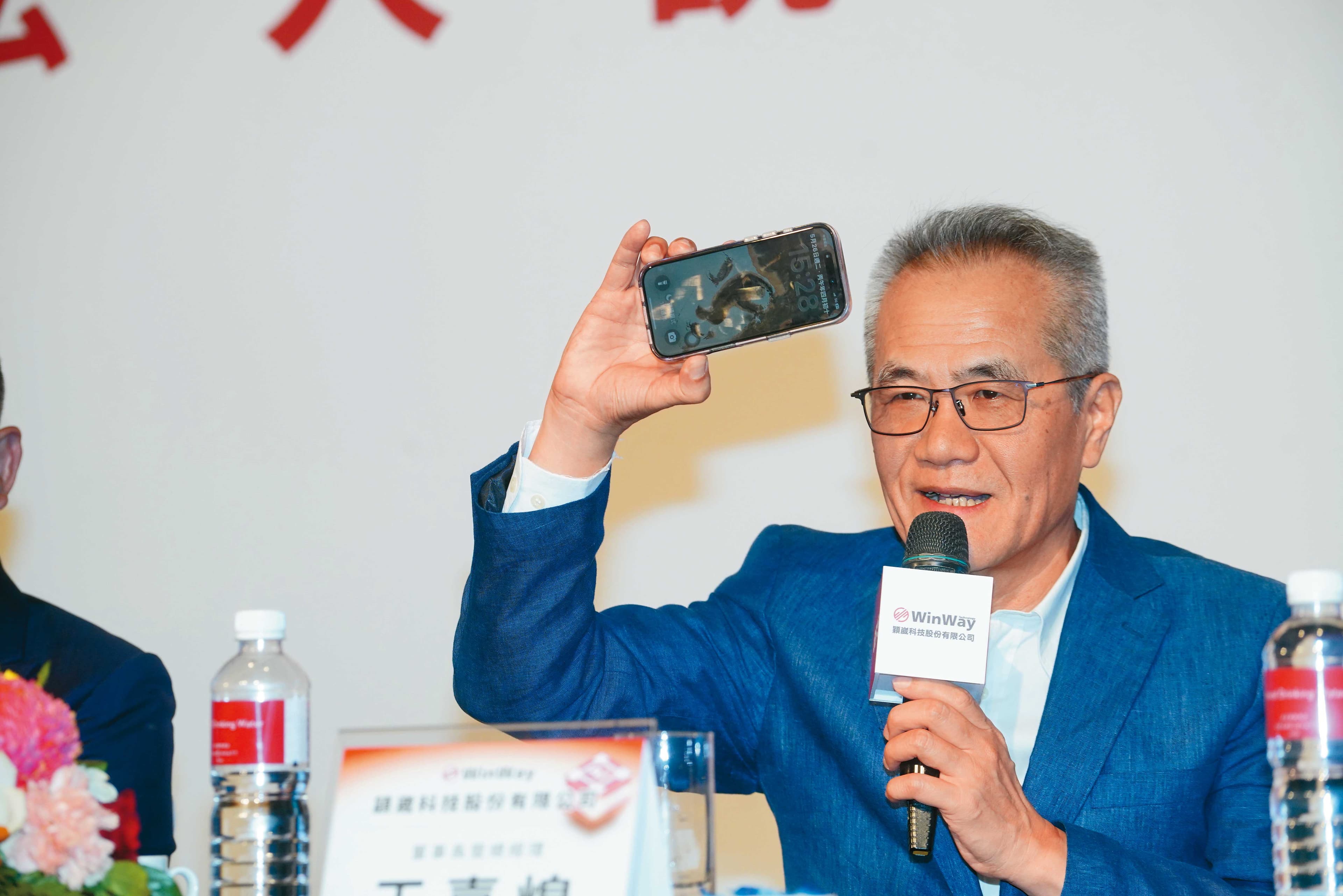 王嘉煌對穎崴的技術領先有信心，每年持續投入研發經費數千萬元維持優勢地位。
