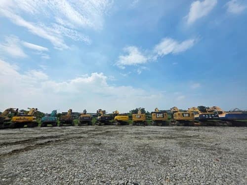 高雄美濃大峽谷案偵辦終結，檢方查扣現金3,197萬元、土地43筆，以及曳引車、挖土機等重型機具38台。（橋頭地檢署提供）