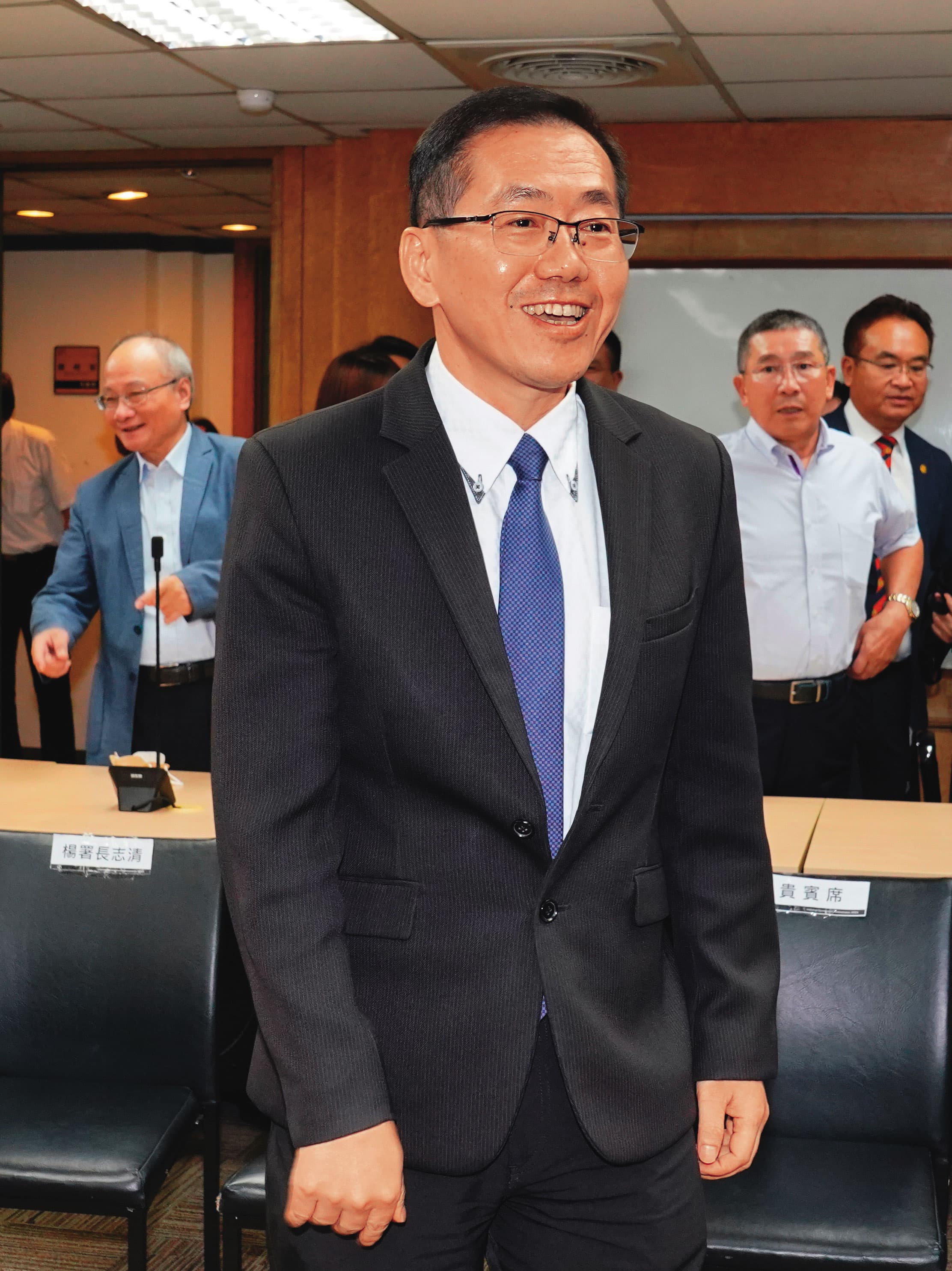 產發署長楊志剛操盤國產化政策，防止中國車低價銷台。