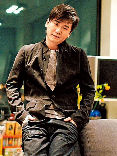 YG現任總製作人梁玄錫，曾是南韓90年代當紅團體一員，創辦了YG娛樂，亦是YG對外發言人。（翻攝自網路）