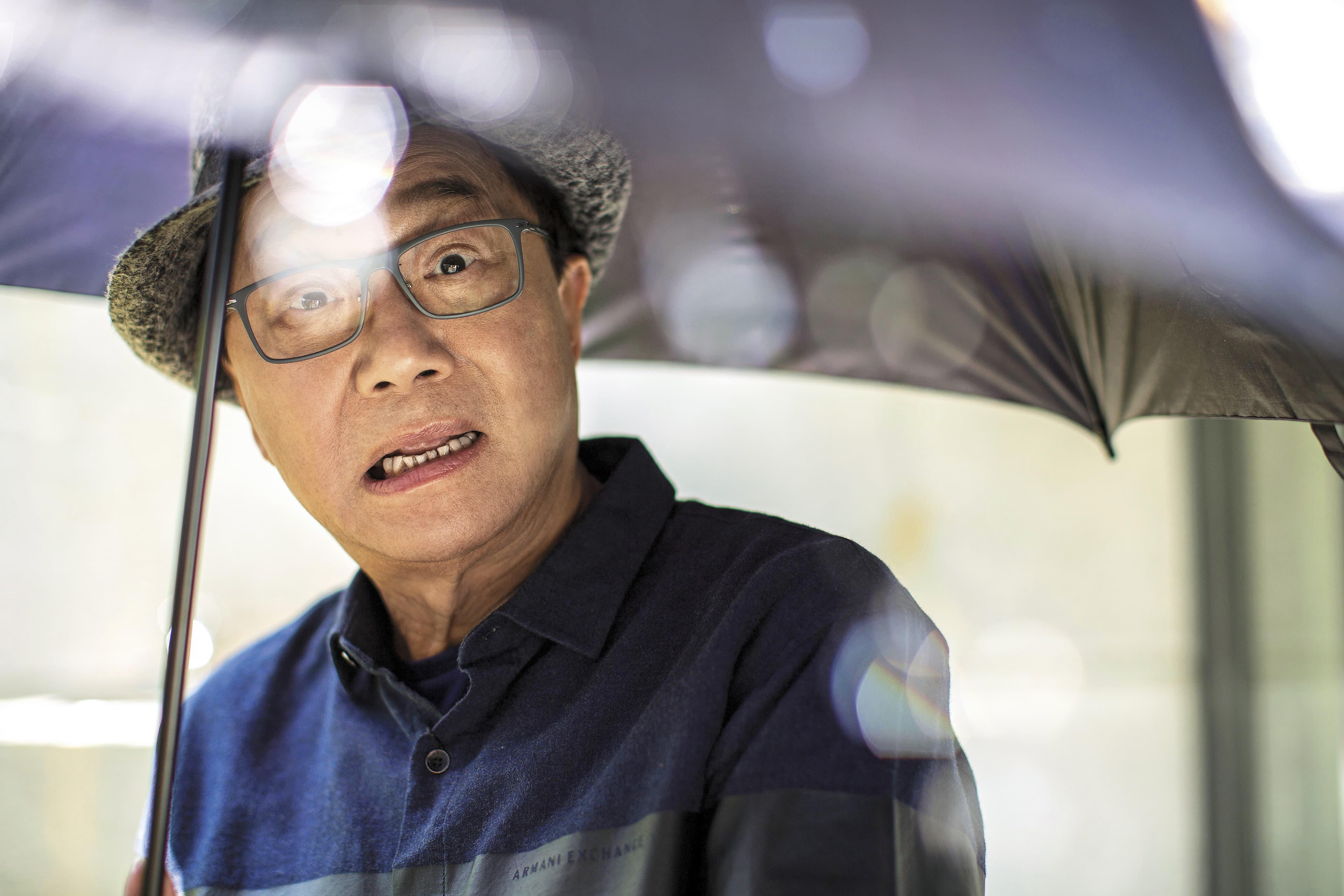 寫不出讓自己心動的劇本，近年許冠文作品少，反而有了比較放鬆的演員生涯。