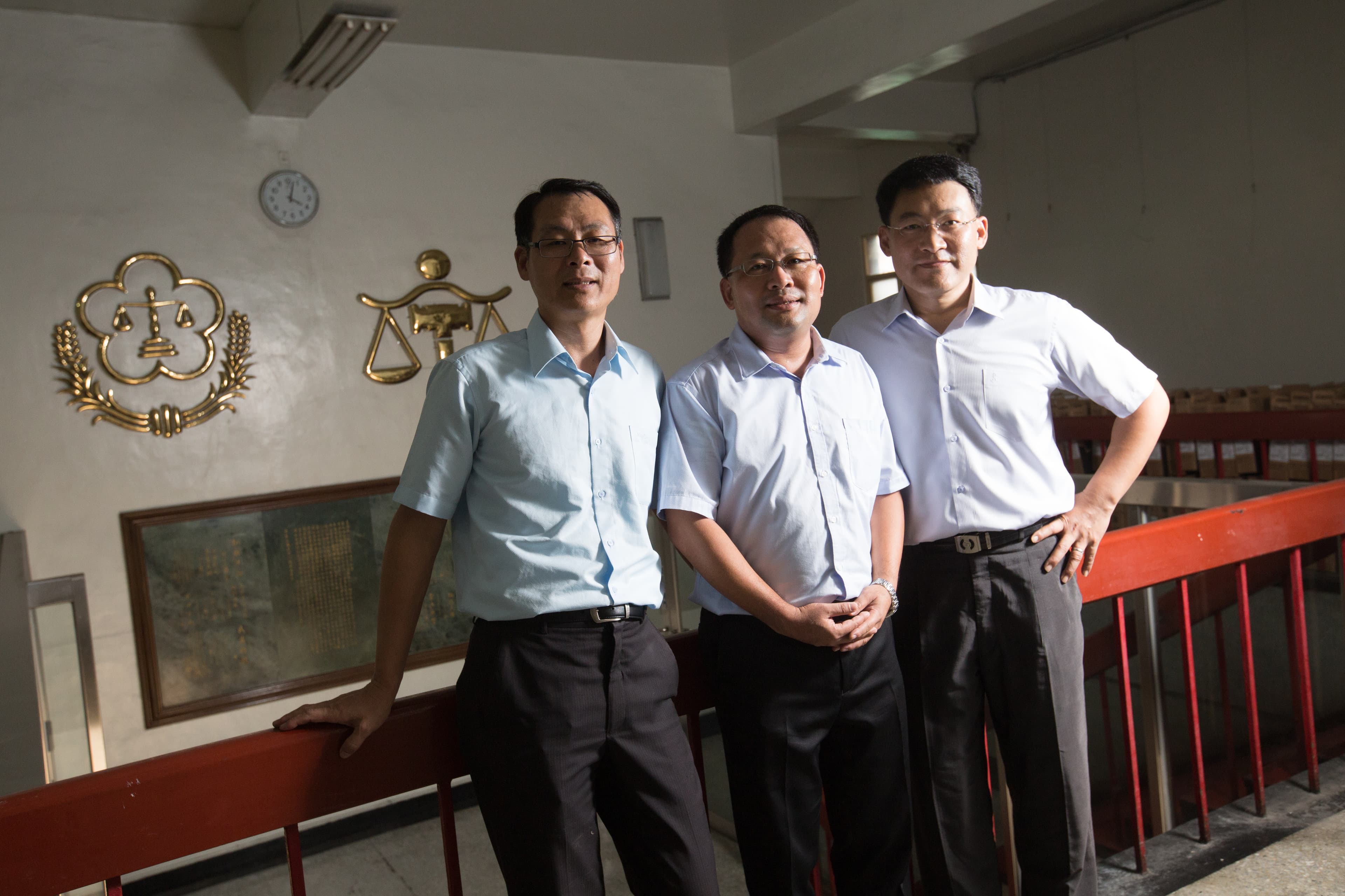 董良造（左起）、葉建成、鄭智文是彰化地檢署偵辦食安與環保案件的多年搭檔。