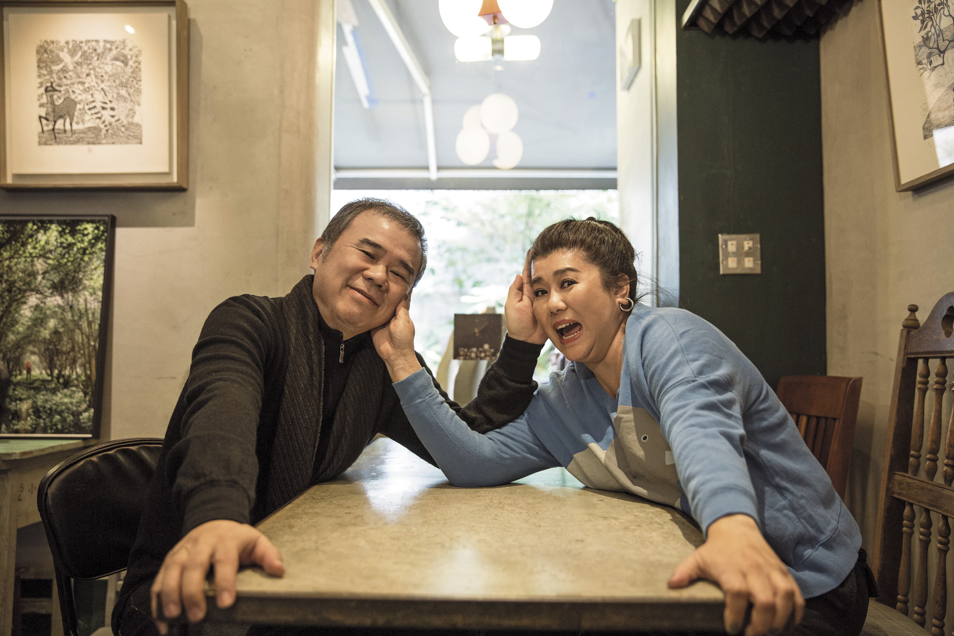 「美秀是個獨特的人，她的節奏感、她的喜感，不是找替身演員可以演出來的。」她當然是陳玉勳的繆思女神。