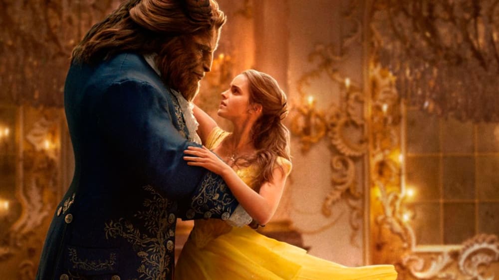 因為當時艾瑪要在英國拍攝《美女與野獸》，故要求《樂來越愛你》的排練要在倫敦進行。
