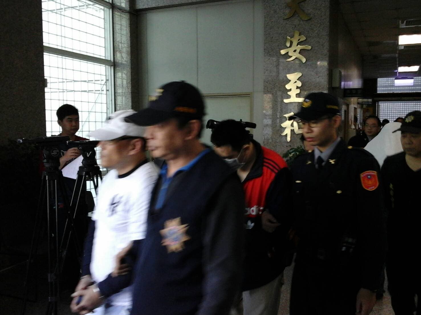 梁男因為債務問題尾隨宋男，但債務沒討成，卻多了毒品案上身。