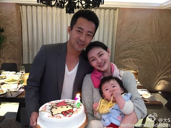 汪小菲和大S共組家庭，如今看似家庭氣氛和樂。（翻攝微博）