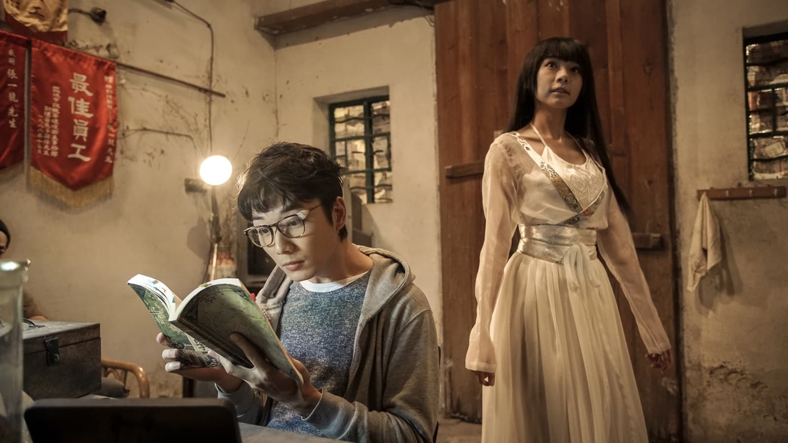 《救殭清道夫》屬於新式創新殭屍片，林明禎的演出可愛討喜。（華映提供）