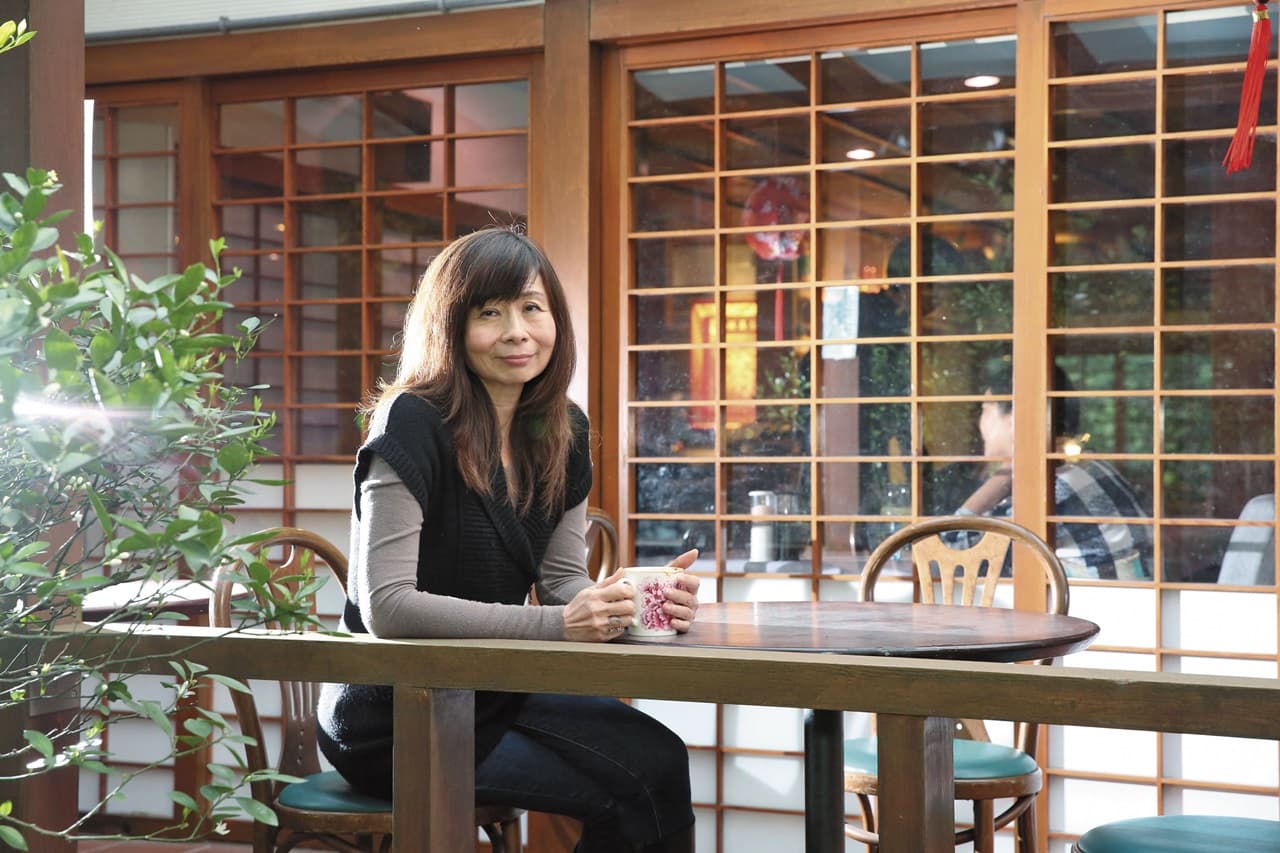 平路的小說偏好改編自真實歷史人物或事件，但她總顛覆傳統，以挑戰父權社會的銳利觀點來詮釋。