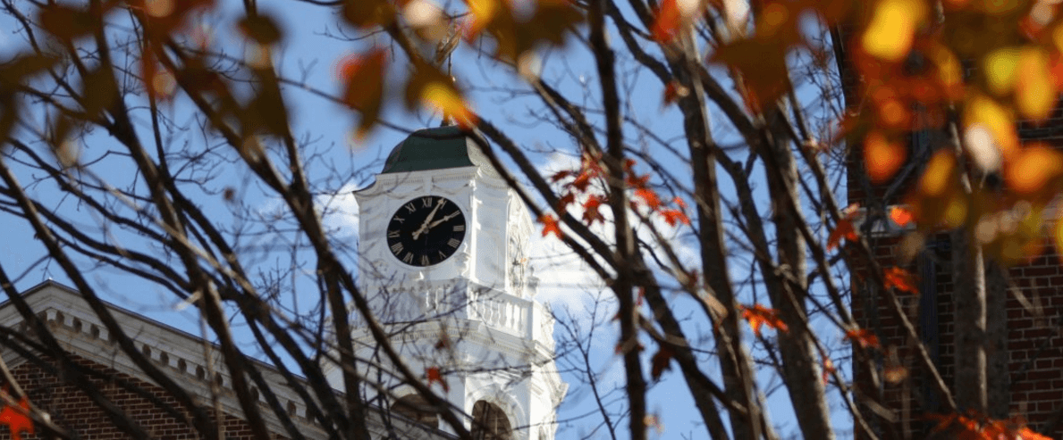臉書創辦人祖克伯的知名母校Phillips Exeter Academy也因狼師性侵醜聞而蒙塵。圖截自Phillips Exeter Academy中學官網