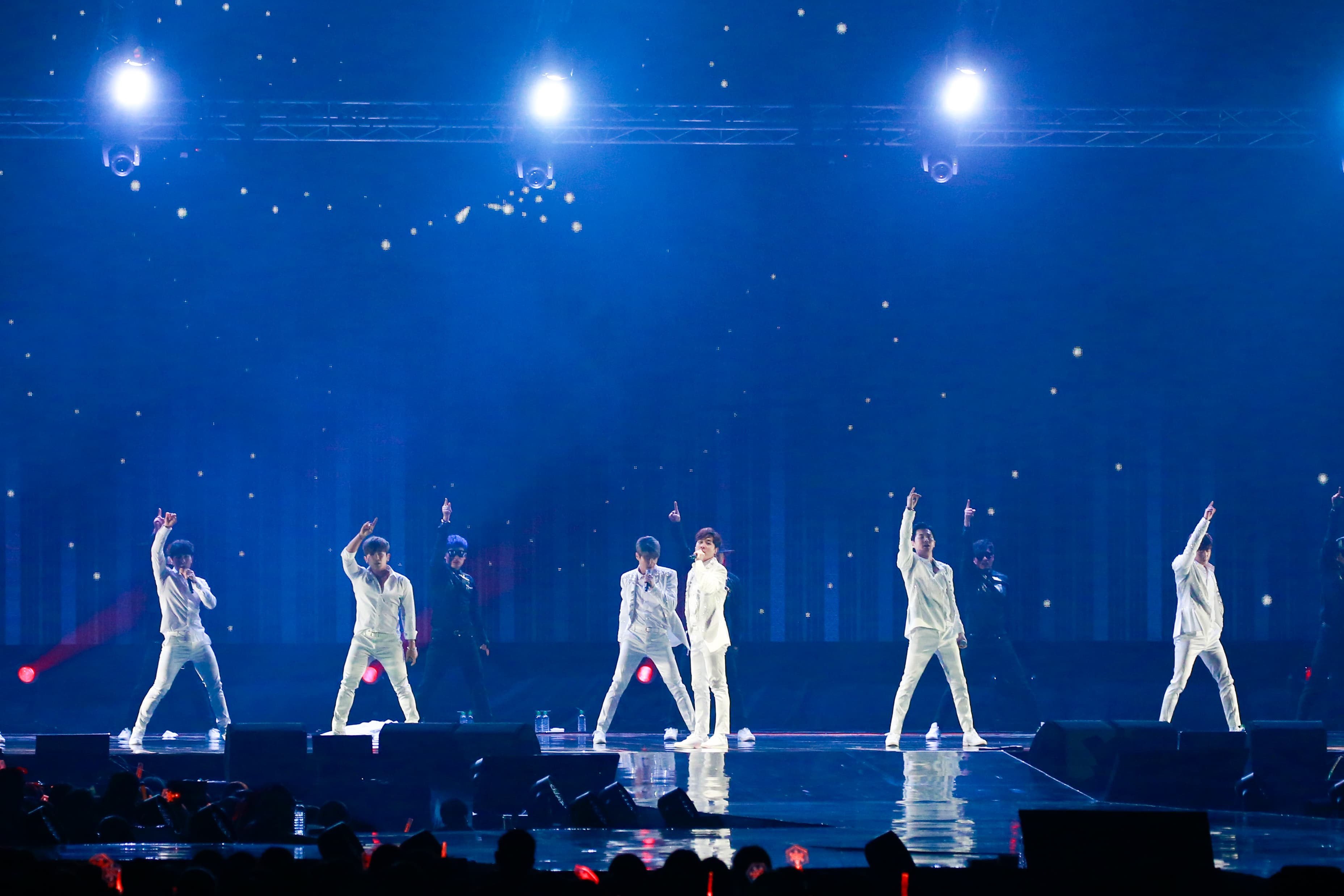 SHINHWA神話2月曾來台舉辦演唱會，與9,000神創一起度過。