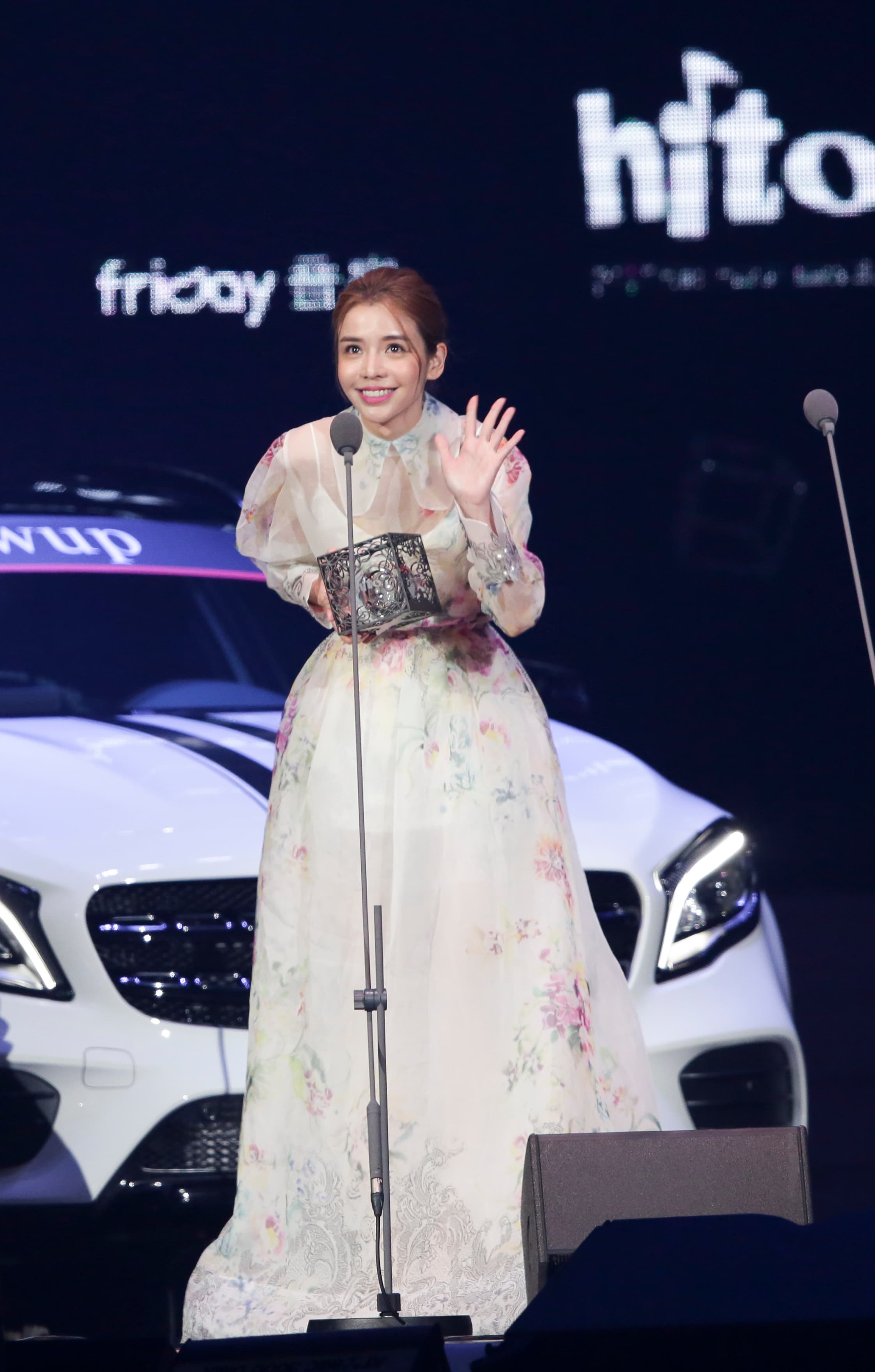 李毓芬演唱失利，演唱完直奔台東拍戲。