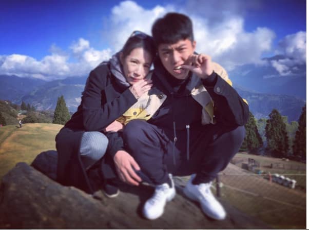 蔡凡熙跟媽媽感情超好，什麼事都可以講。（翻攝自蔡凡熙IG）