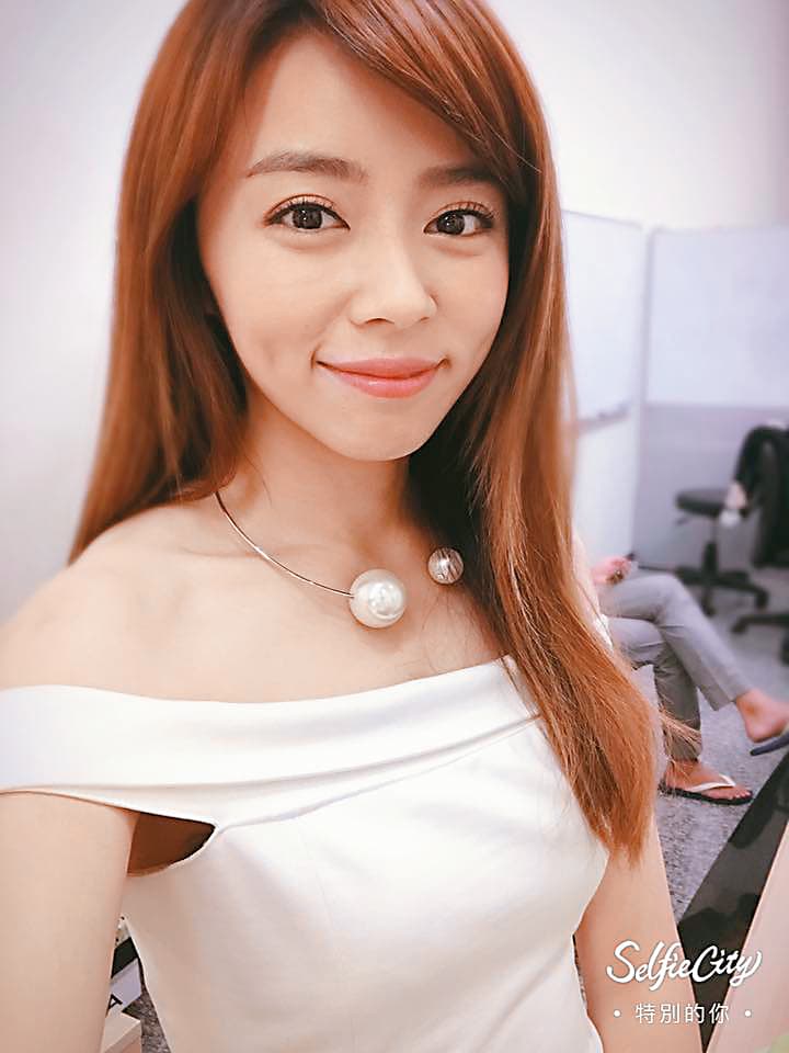 王瞳與艾成相戀6年，王母一度反對交往，後表示希望王瞳等30歲再嫁，艾成今年將積蓄投入餐廳經營副業，終於讓王母說出：「不錯啦！很用心！」
