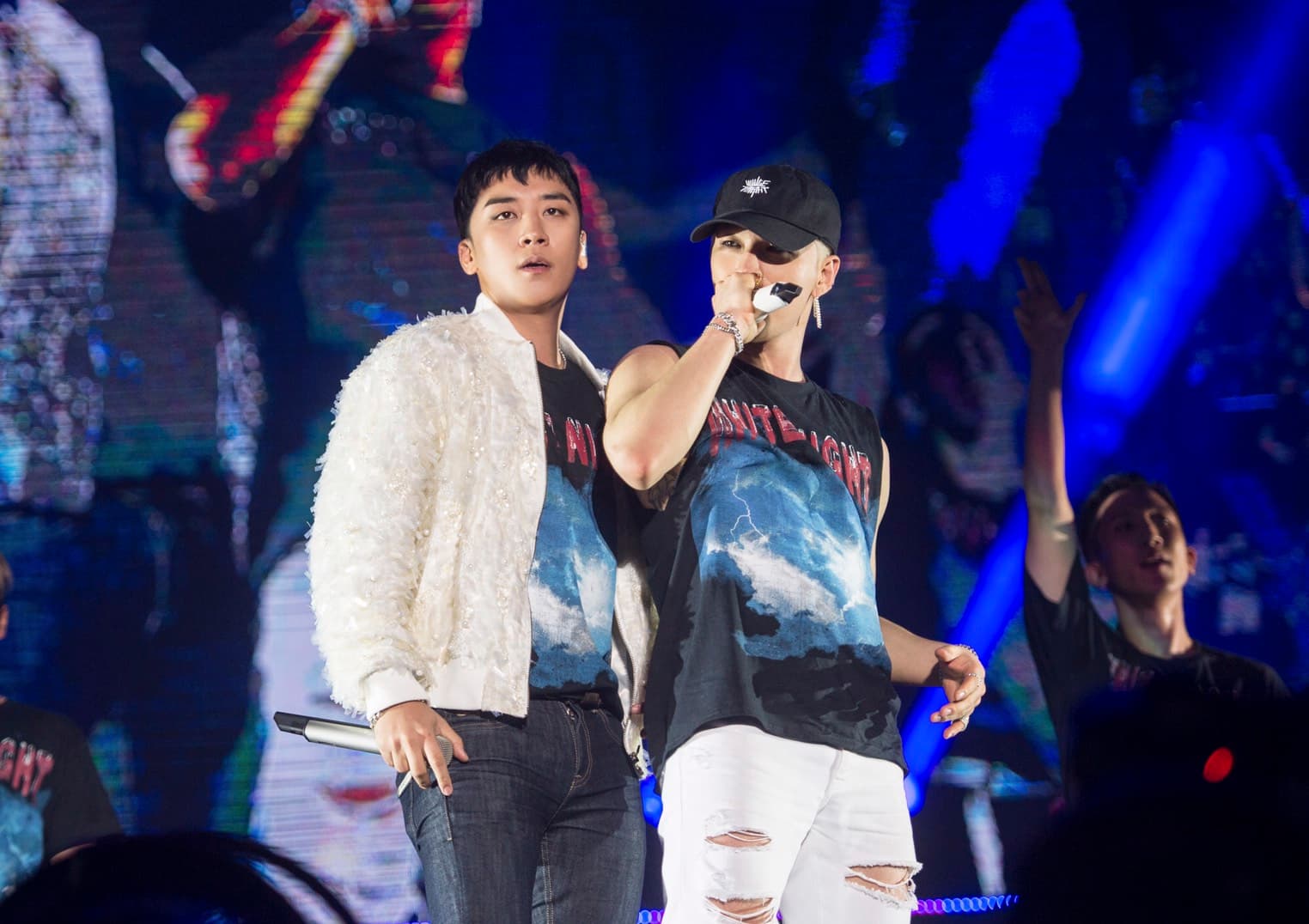 BIGBANG老么勝利（左）擔任嘉賓，以實際行動力挺太陽。（iMe提供）