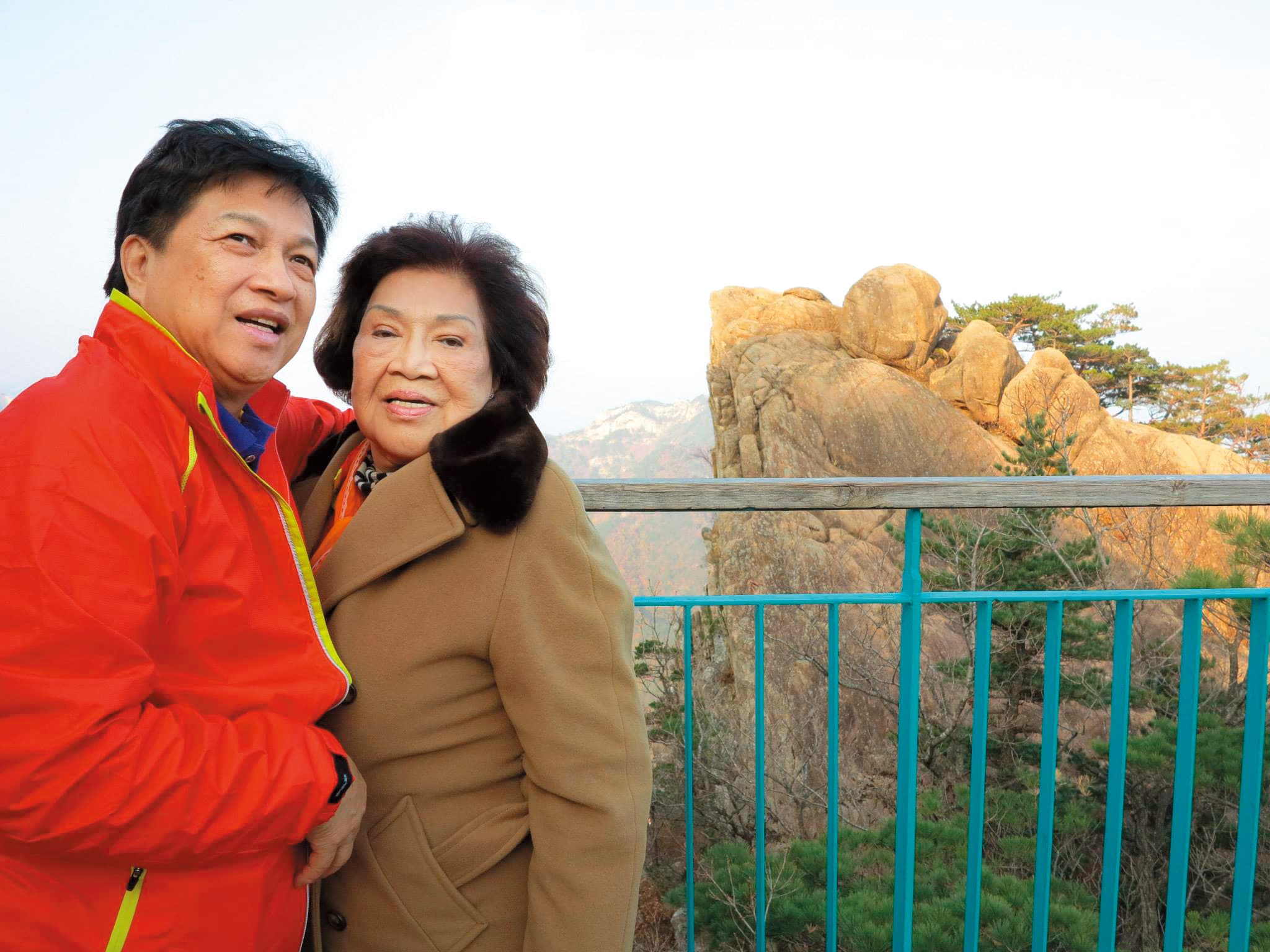 李朝永與68歲小三「獅奶奶」上摩鐵、玩車震，大談黃昏畸戀讓阿姑傷透心。