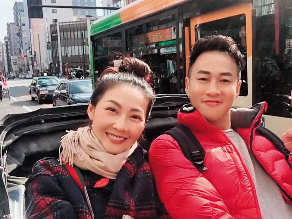 前一陣子何潤東與P嫂林姵希一起到日本度假，她在臉書上放閃兩人的甜蜜時光。（翻攝自林姵希臉書）