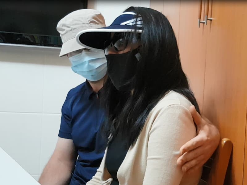 Amy的父母曾向本刊控訴鄭家堯的惡行。（讀者提供）