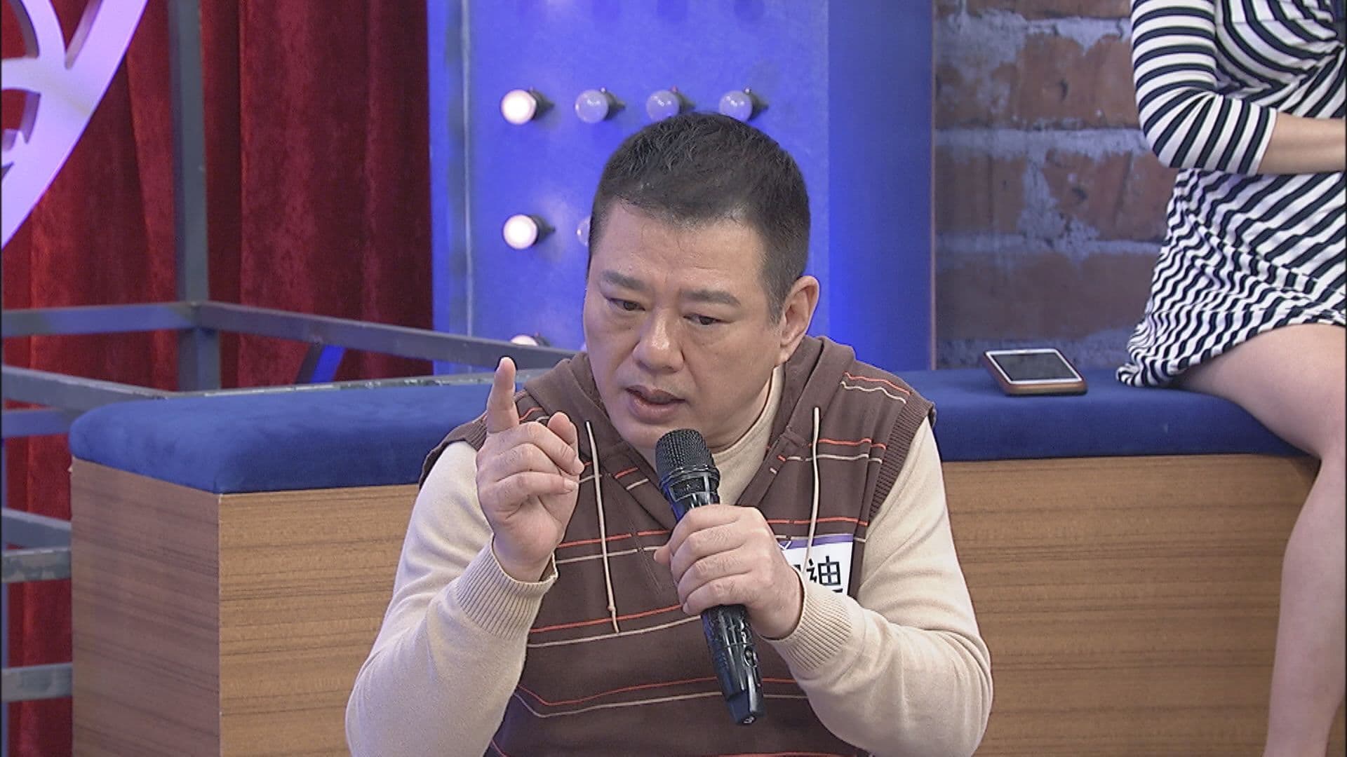 安迪曾被戲劇大哥跑到家裡借錢，而且直闖臥室搖他起床，硬是要借。（中天提供）