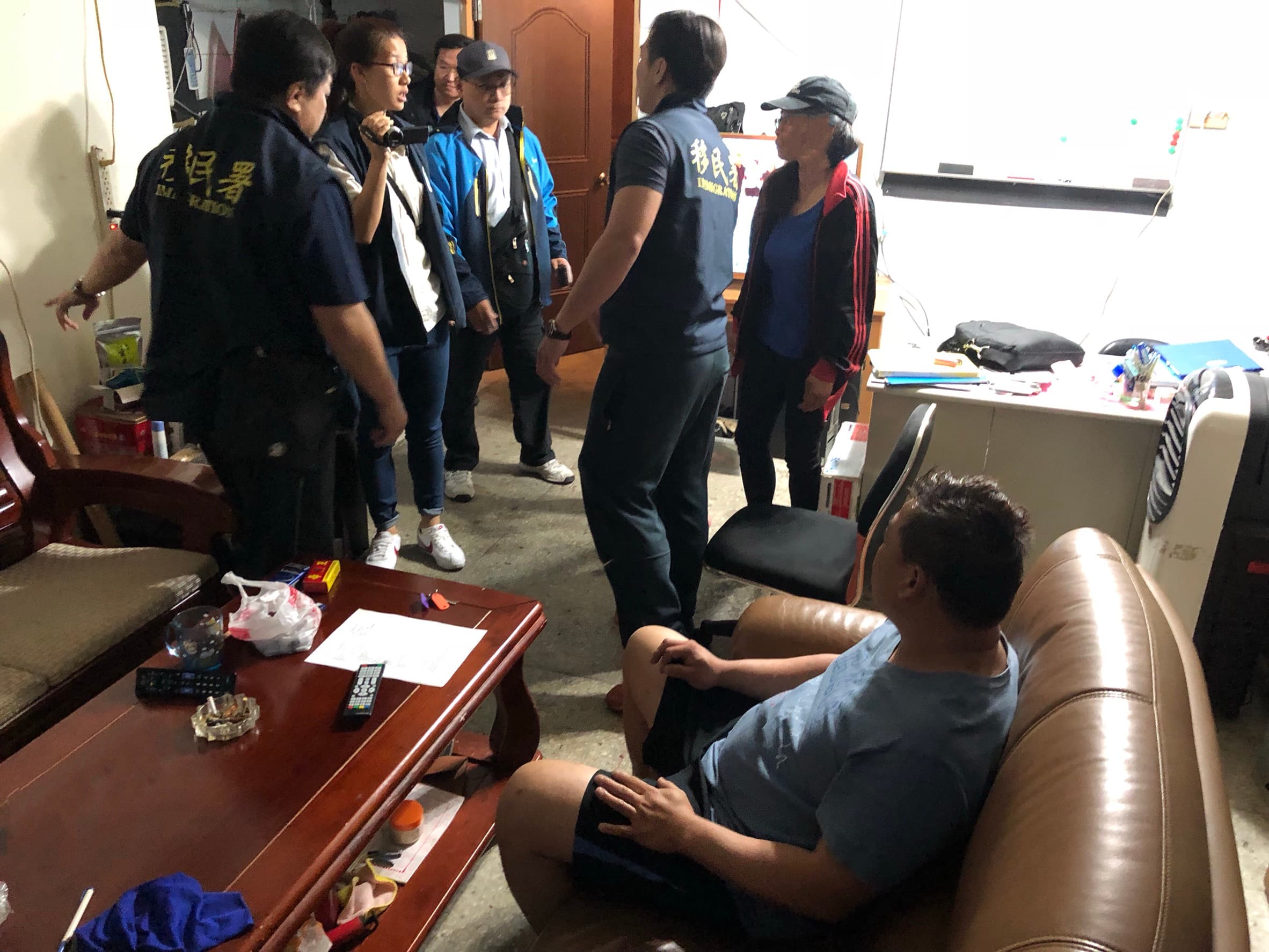 黃嫌以毒品控制同業和逃逸外勞，藉此謀財奪利。（新北市專勤隊提供）