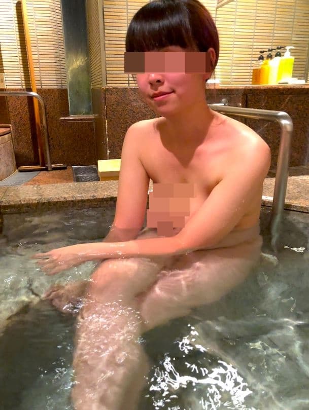 人妻部落客疑似走光，大方放送福利照。（翻攝自blog恩的領域）