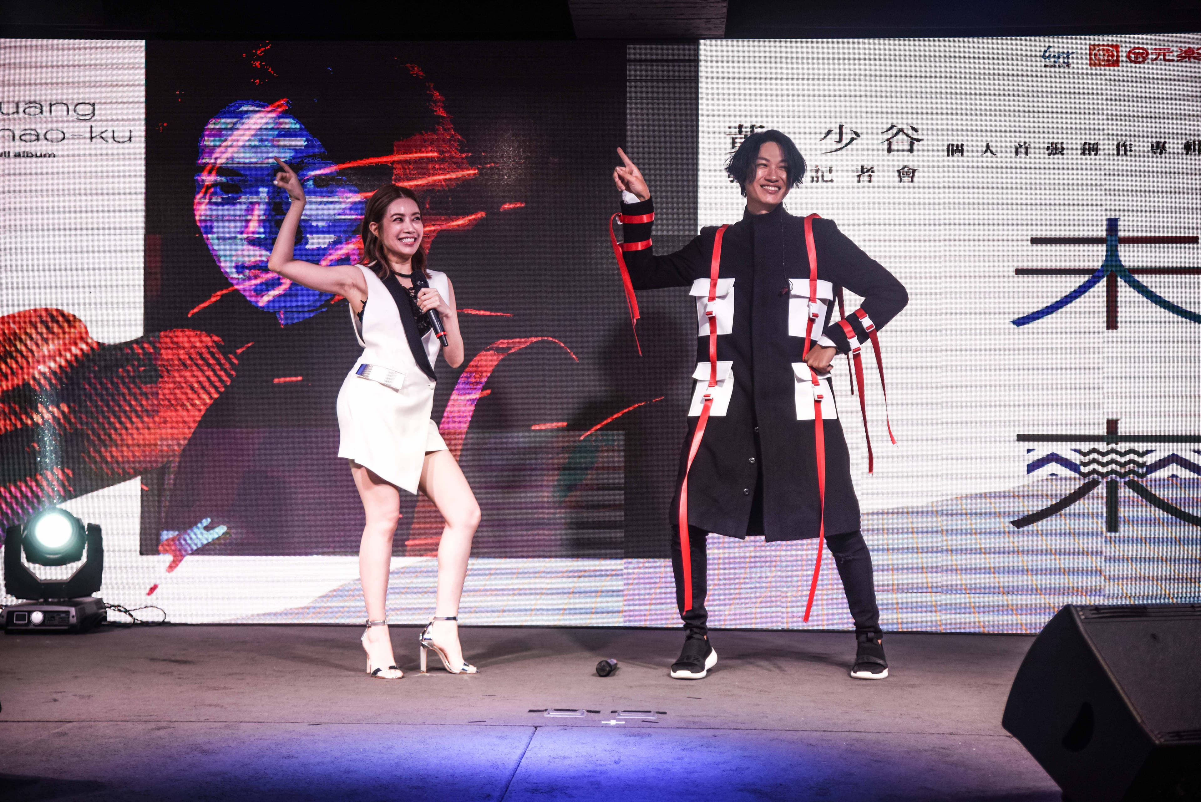 徐懷鈺曾讓少男為之瘋狂，多年後不少人已經進入演藝圈，像是邱勝翊、黃少谷，都曾在活動或記者會請到當年女神當嘉賓。 (喜歡音樂提供)