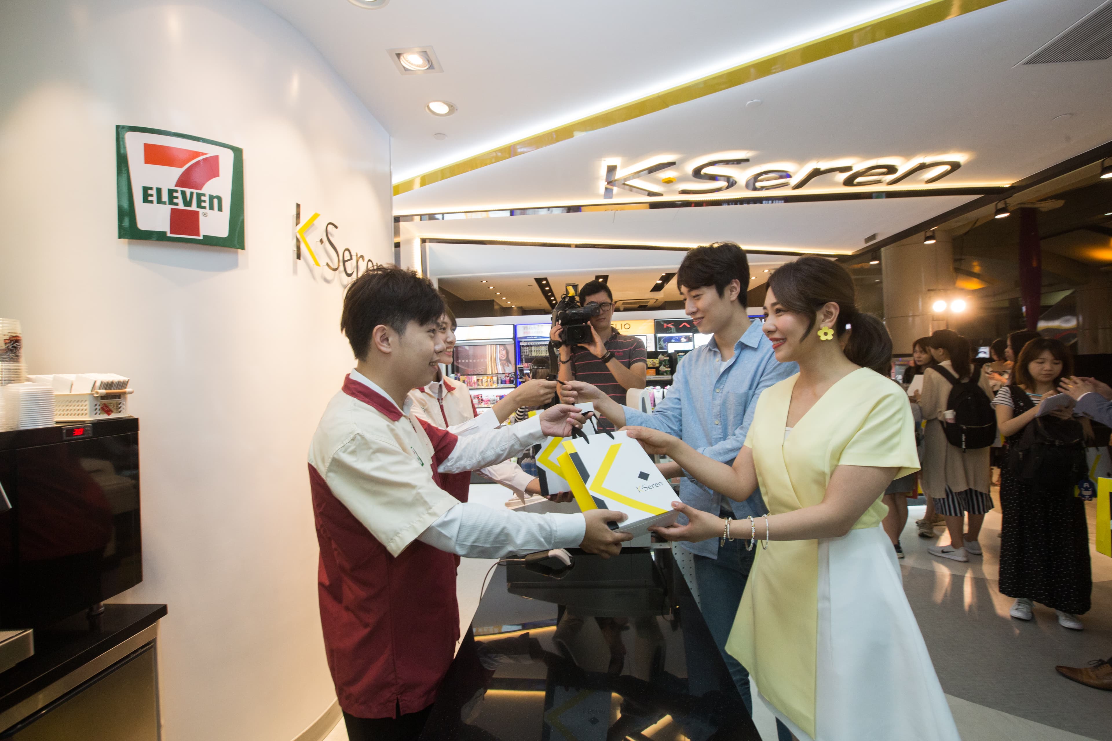 「K･Seren」，K代表Key，象徵打開美麗之路，Seren則是源自Serendipity，表示不期而遇的美麗人事物。