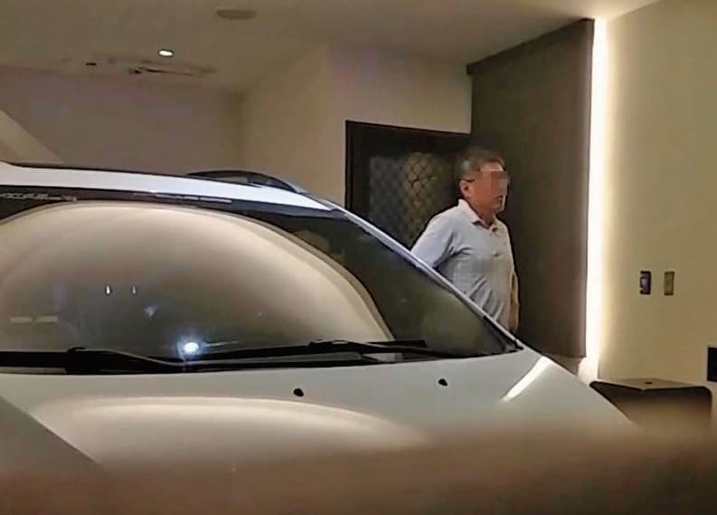 謝男6月1日與C女到汽車旅館偷情,遭C女丈夫抓姦,竟嗆說最多賠10萬元。(讀者提供)