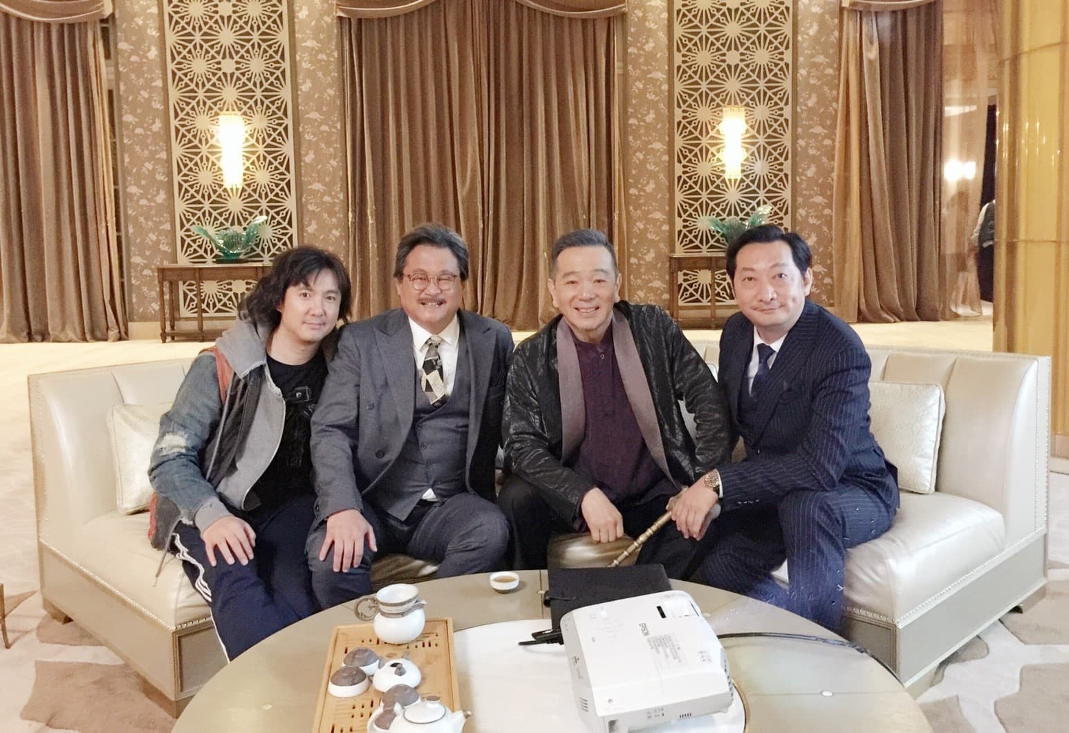 電影《西虹市首富》是由中國舞台劇最具市場號召力喜劇品牌開心麻花製作，找上的台灣演員都是「老戲骨」。右起為九孔、張晨光、趙自強及沈騰。（齊石提供）