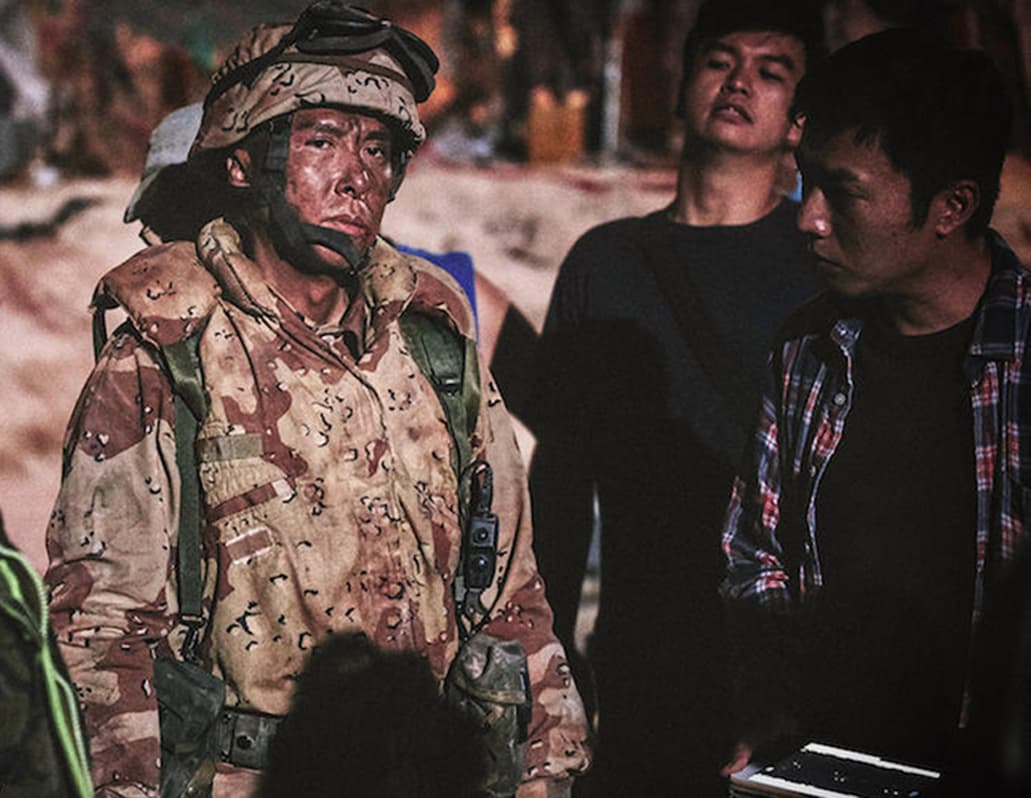 甄子丹扮演的老師陳俠，過去身分是特戰部隊軍人。
