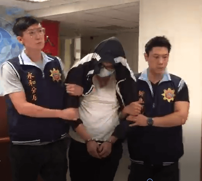 台籍吳姓男子幫忙購買二把開山刀，也被警方依共同犯移送偵辦。