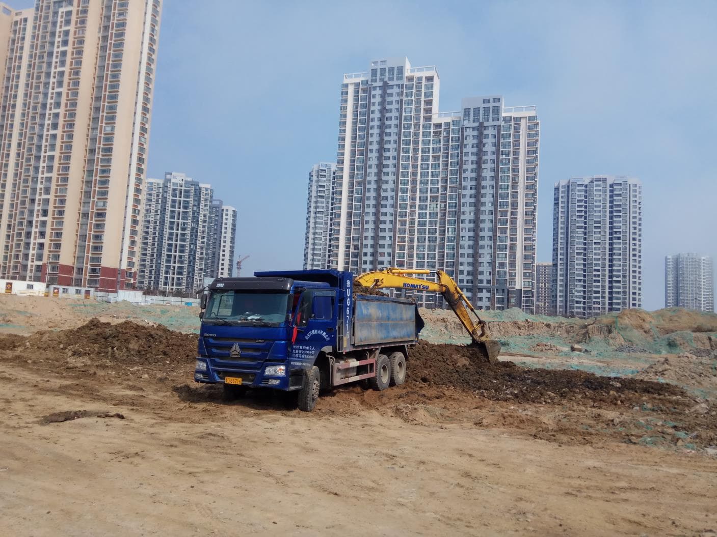 三圓建設強調，青島開發案還在進行中，基樁都已打好，6月是因為陸方高層視察，才會停工2個月。（三圓建設提供）