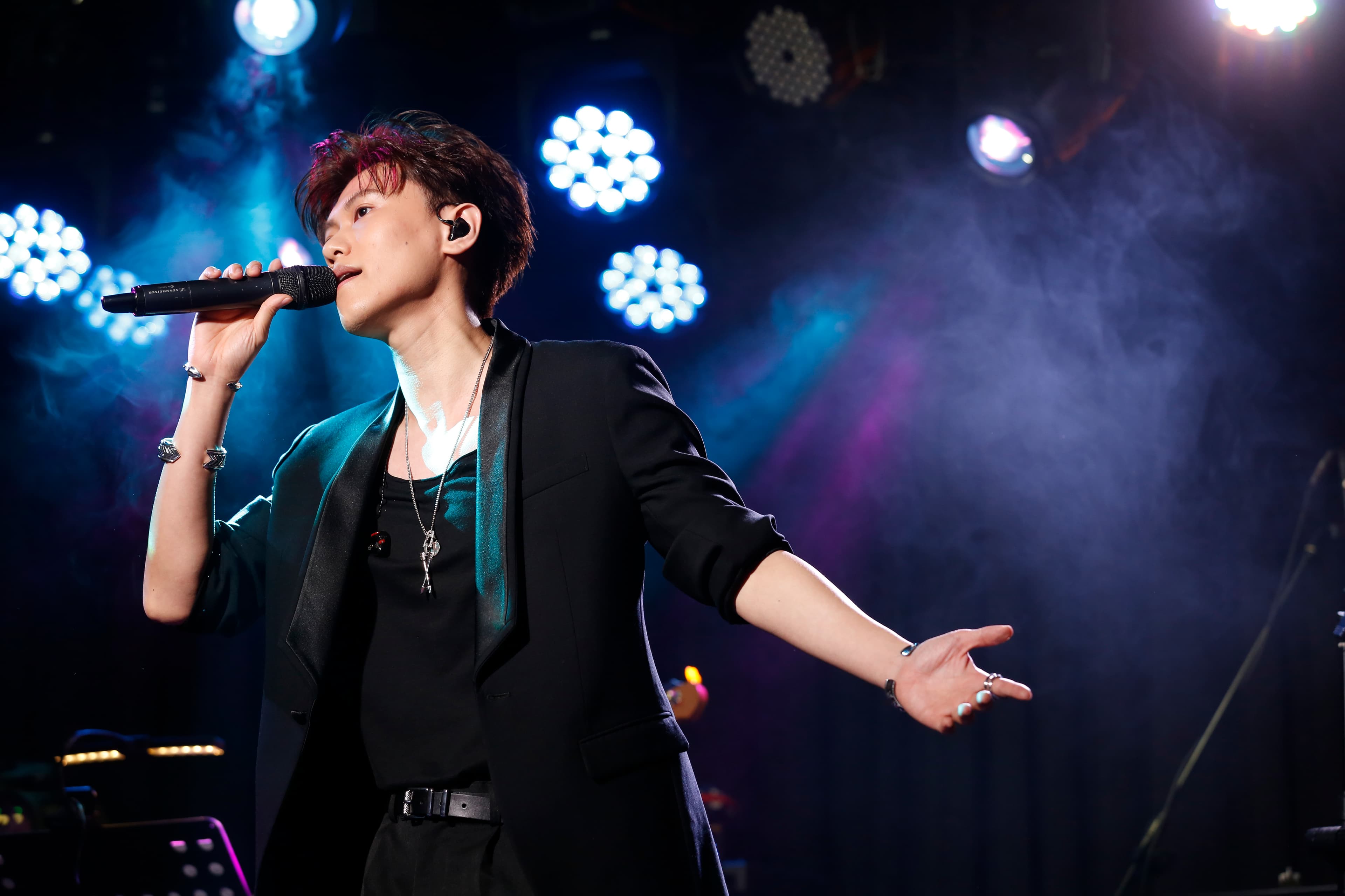 邱宇辰在音樂會唱了9首歌曲，還包括五月天、蕭敬騰等人的經典。