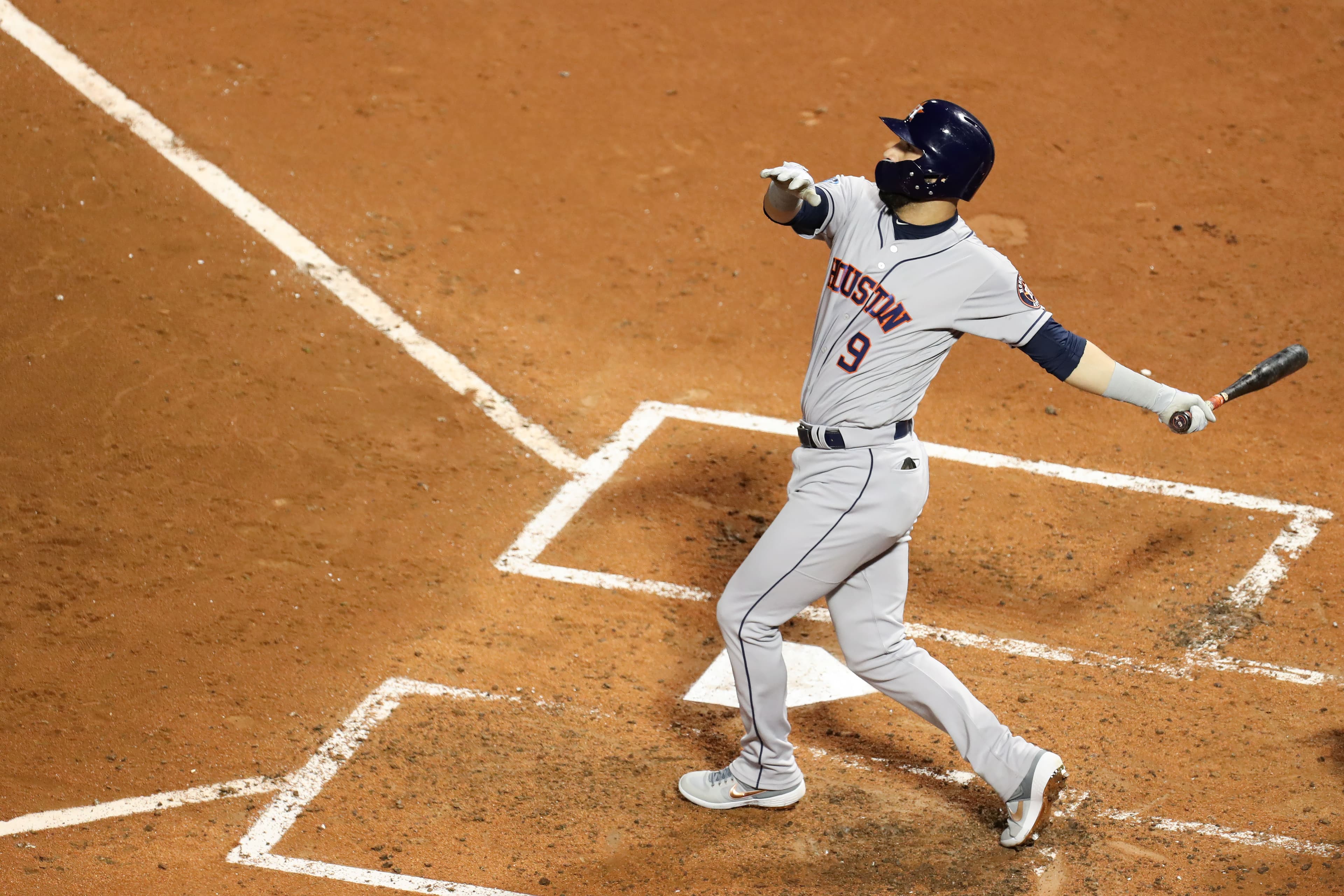 岡薩雷茲（Marwin Gonzalez）3局上敲出全壘打，幫助太空人取得2分暫時領先。（東方IC）