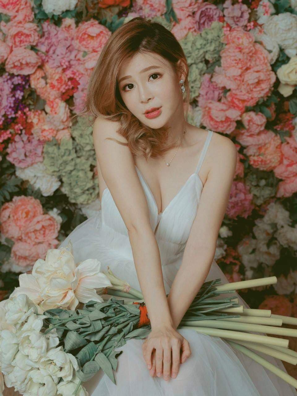 孟慶而週末將為「迷漾の花嫁－享婚採購祭」獻唱，不僅獻出婚紗處女秀，還會和金曲歌王羅文裕合唱。（e時尚提供）