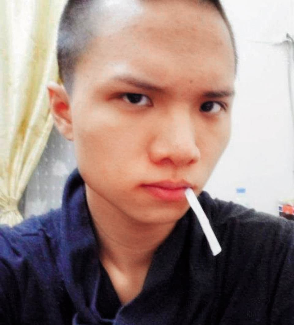 小A辣的男生模樣和現在反差很大。（小A辣提供）