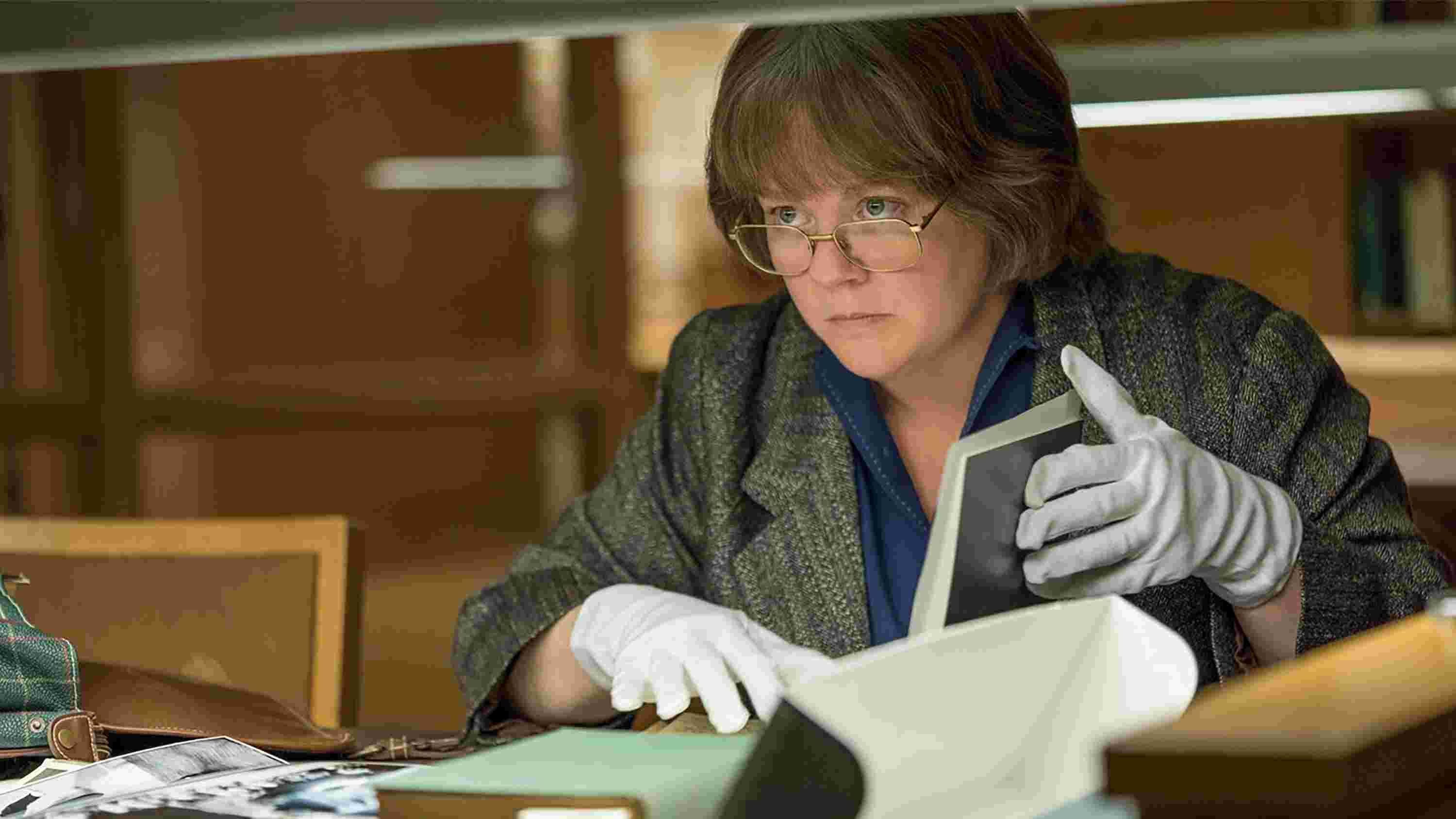 梅麗莎麥卡錫轉戲路力拚影后，《Can You Ever Forgive Me?》有望為她贏得第二次奧斯卡提名。（翻攝自預告）