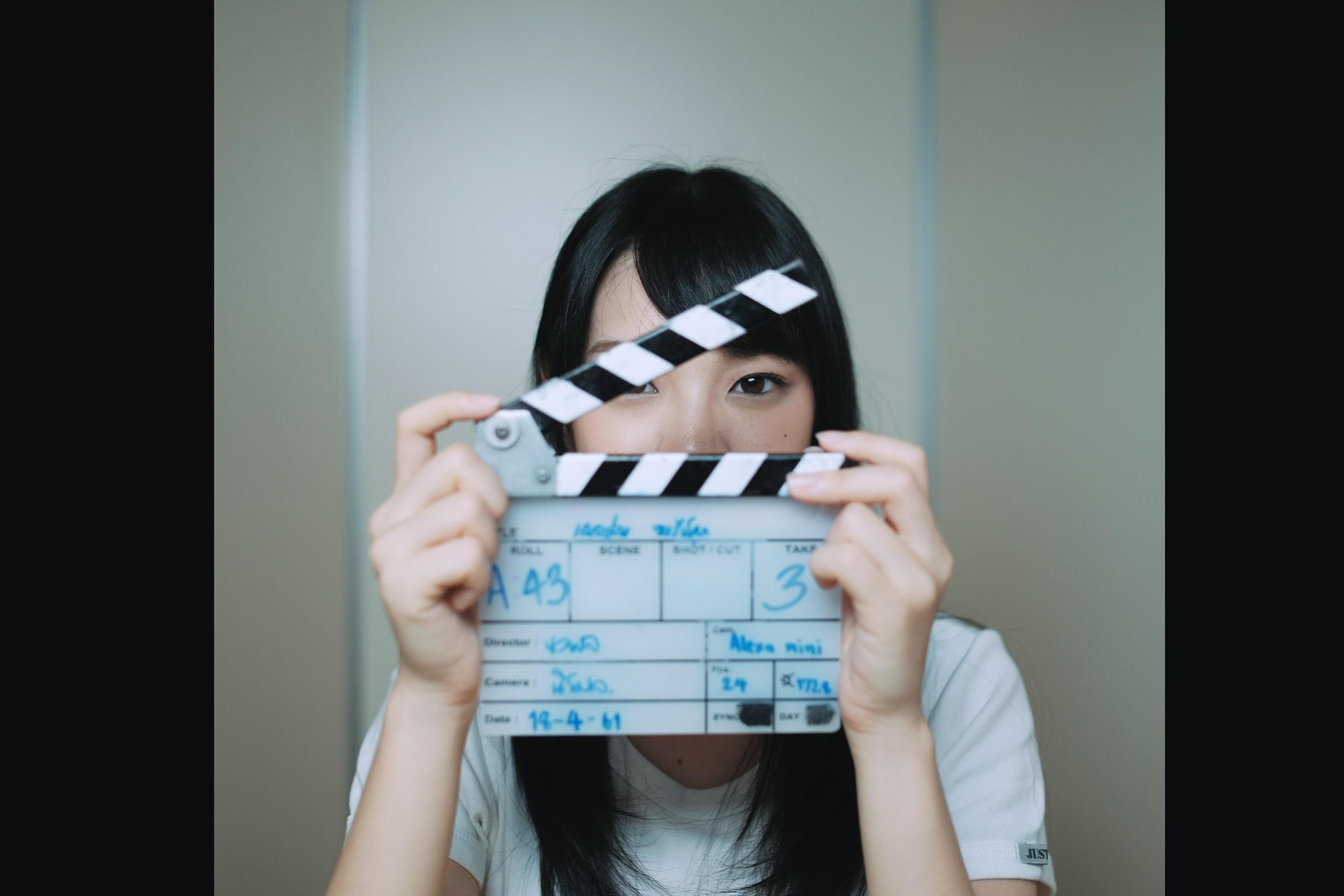 納瓦波坦榮瓜塔納利和「BNK48」成員相處後取得信任，讓她們在深度訪談階段暢所欲言。 （高雄電影節提供）