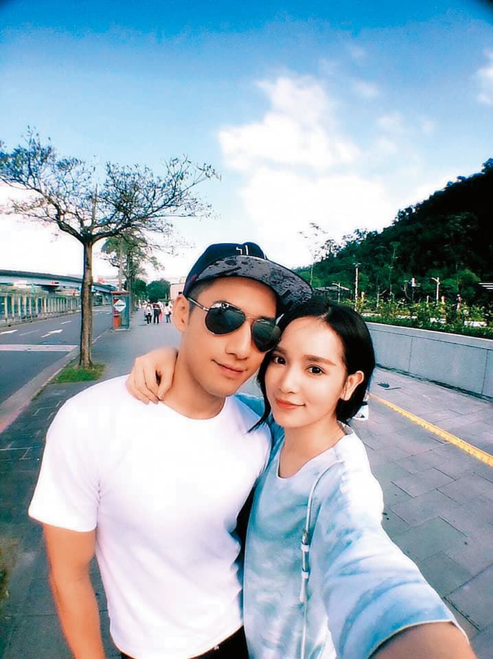 Doris是周孝安最為公開的女友，還曾經po臉書放閃。（翻攝自周孝安臉書）