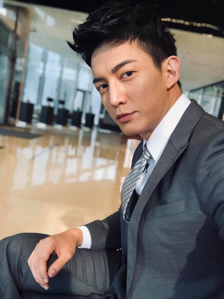 王家梁拍過不少偶像劇，外型好，語言能力也佳。（翻攝王家梁臉書）