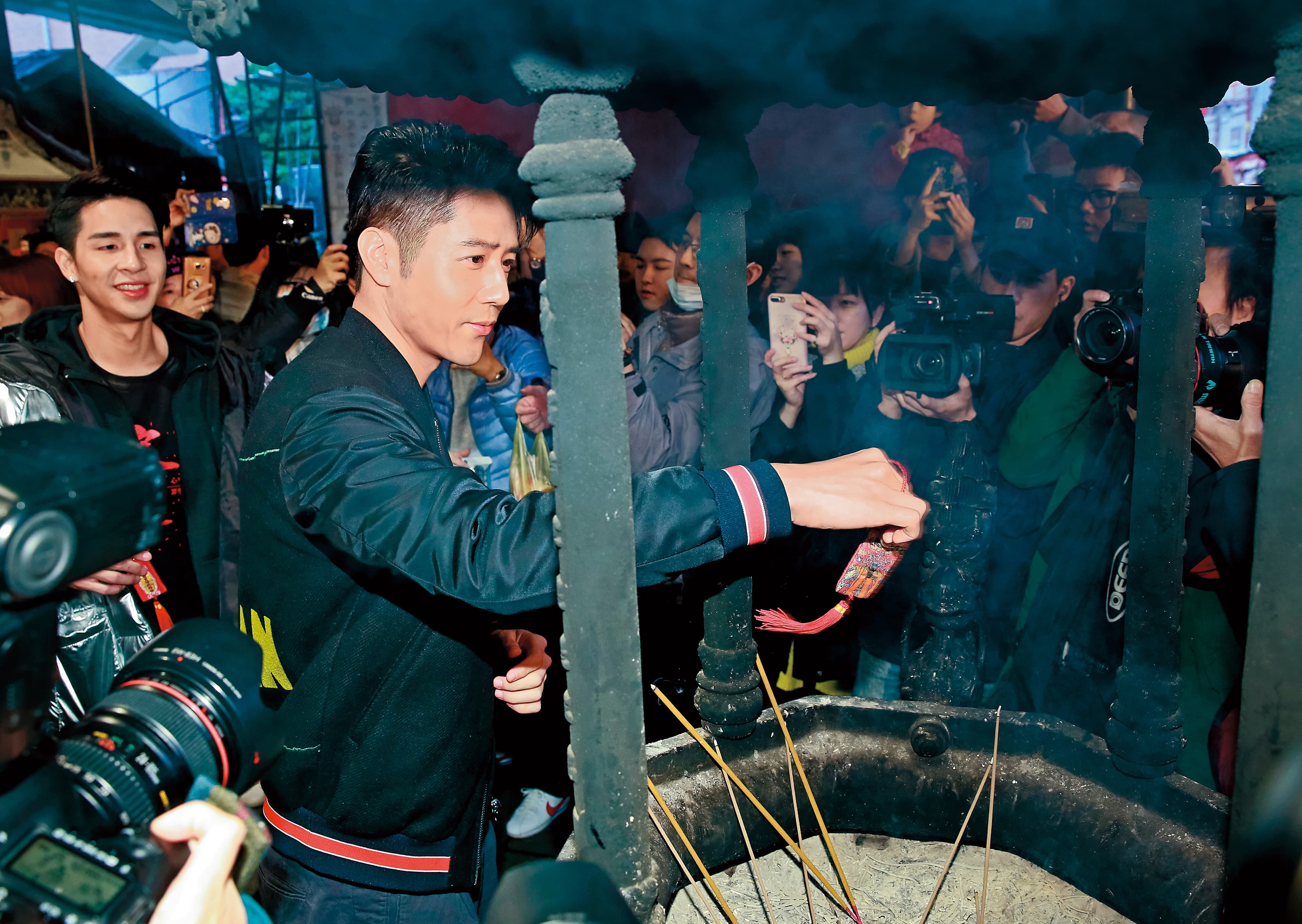 《寒單》的男主角胡宇威想必很悶，除了票房普普，焦點也都完全沒在自己身上。