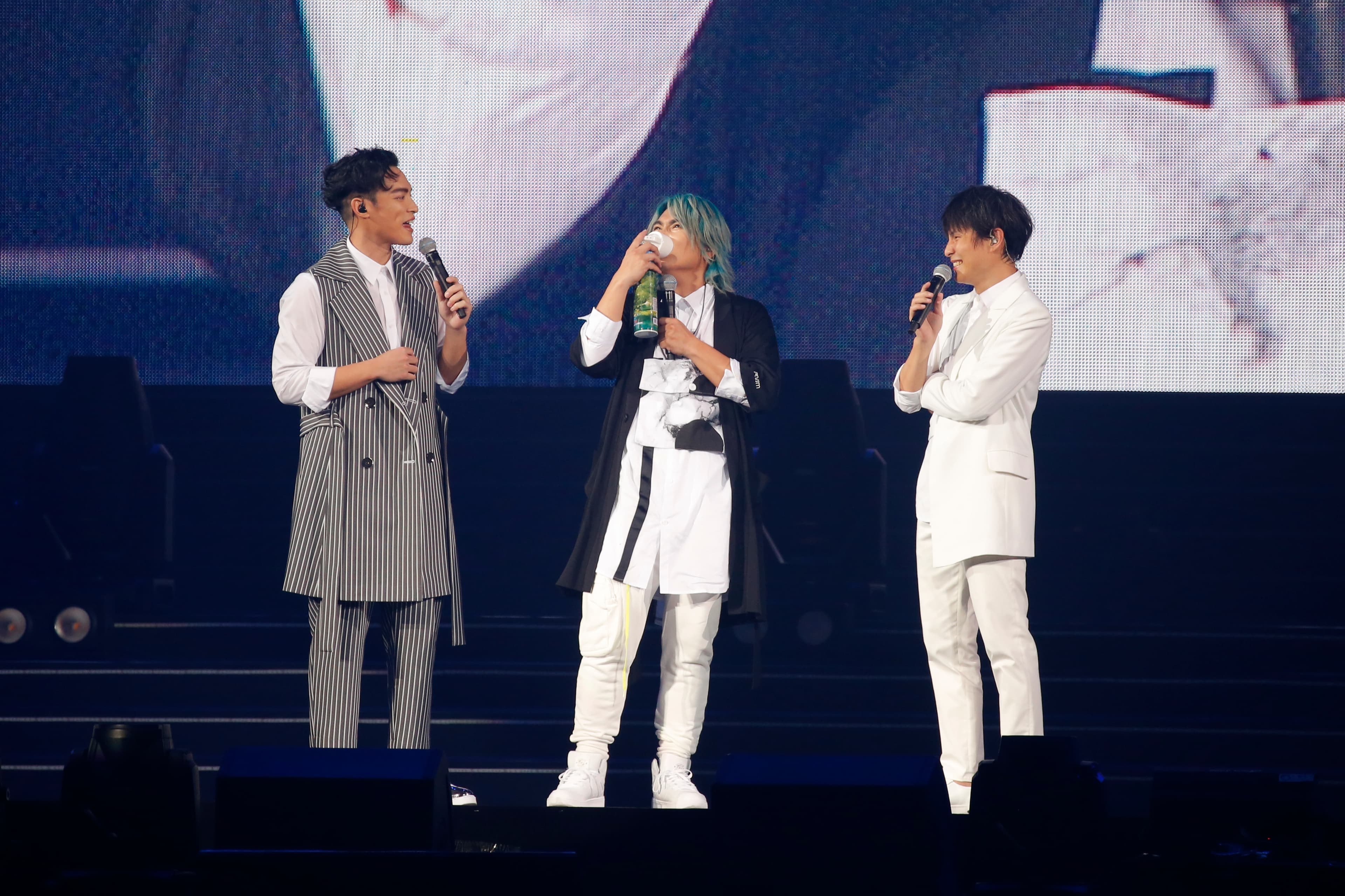 擁有豐富主持經驗的3人萬哏齊發，在演唱會上也超愛互虧，製造不少笑料。