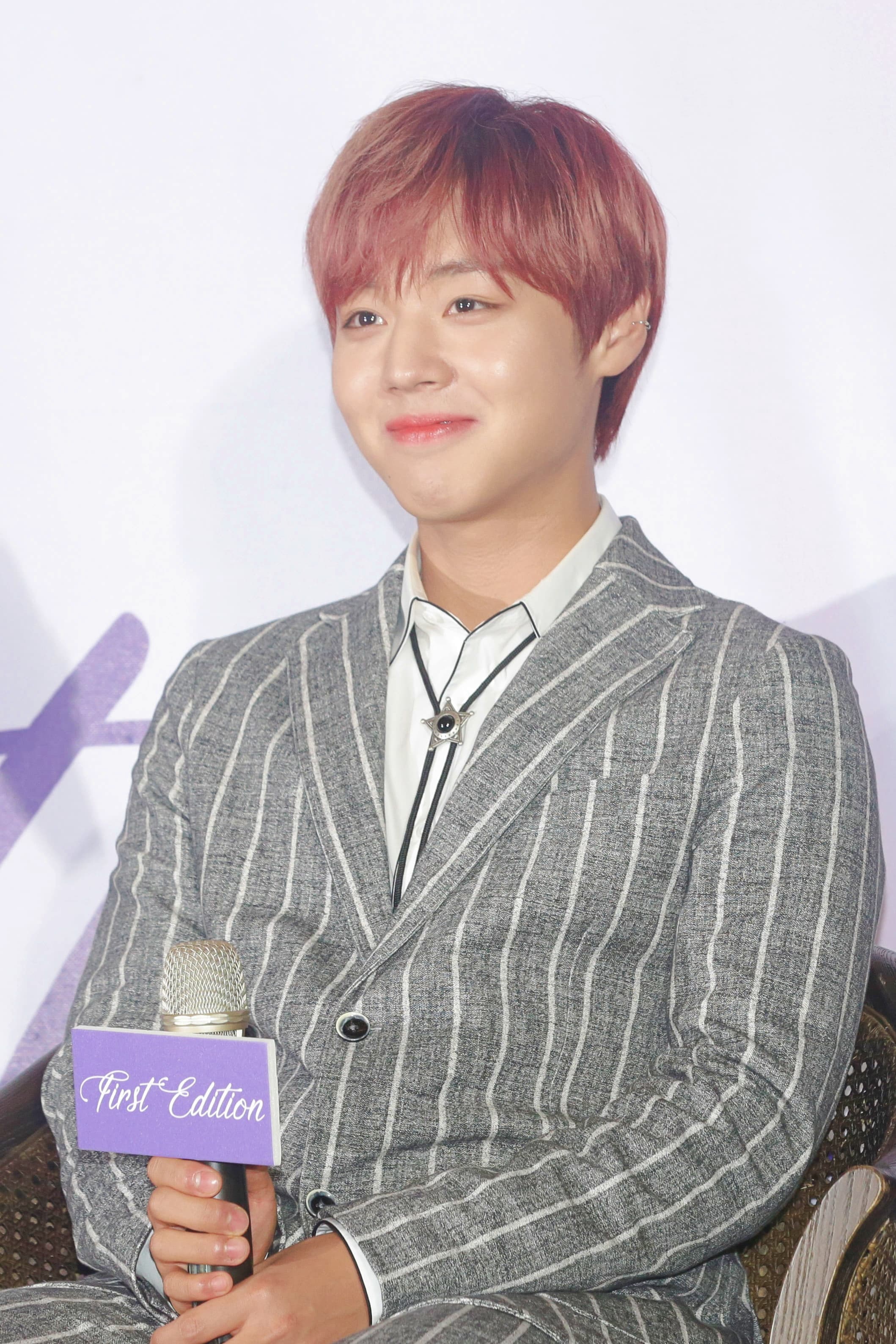 朴志訓很喜歡台灣火鍋，一到飯店就吃得開心。