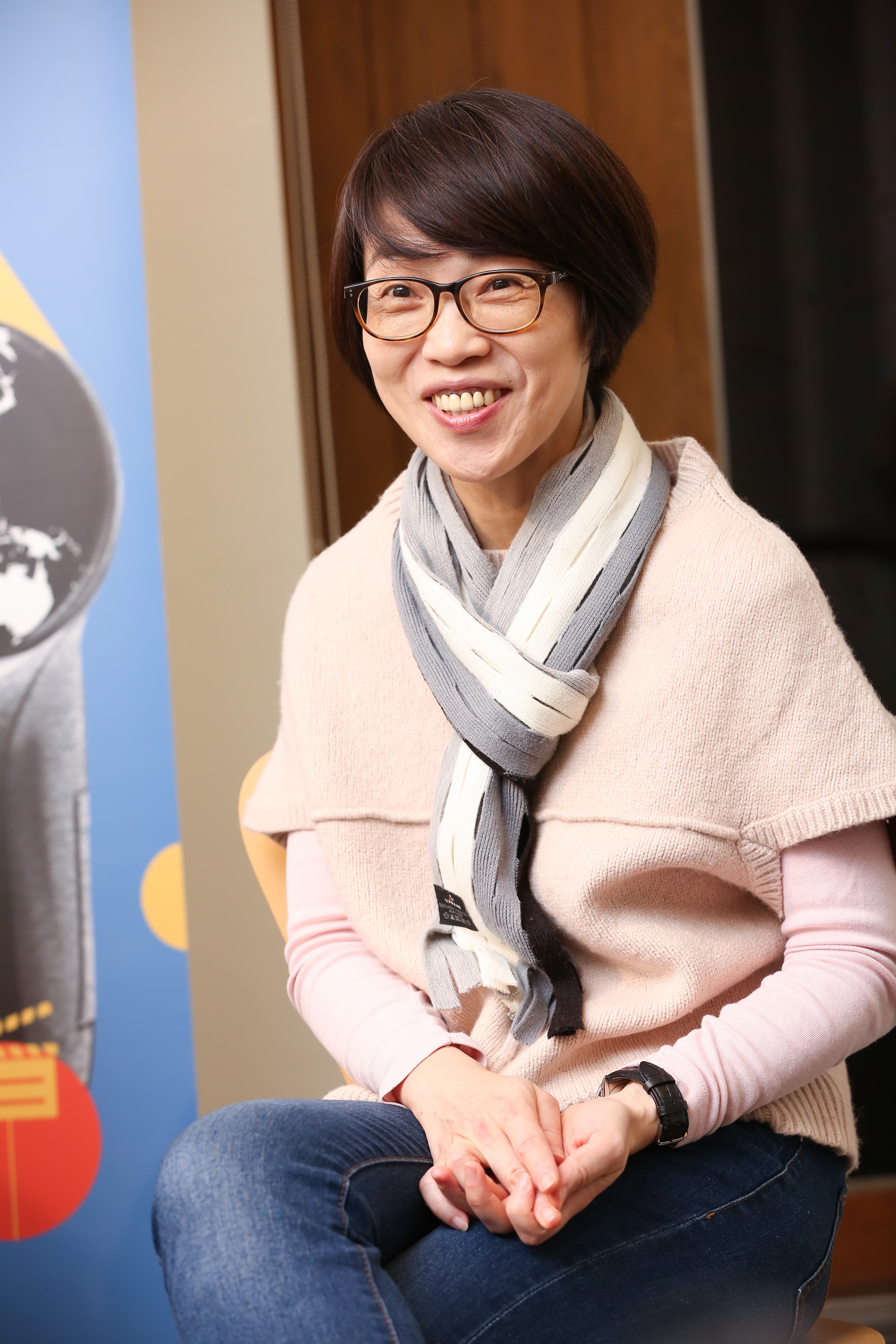 導演周美玲負責改編瓊瑤的散文，也採訪3人中唯一還在世的王玫。