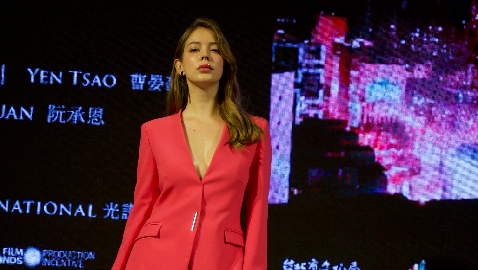 安妮演吸血鬼，不怕裸露，因為接下來要拍寫真集，一直在認真鍛鍊。（光譜映像提供）