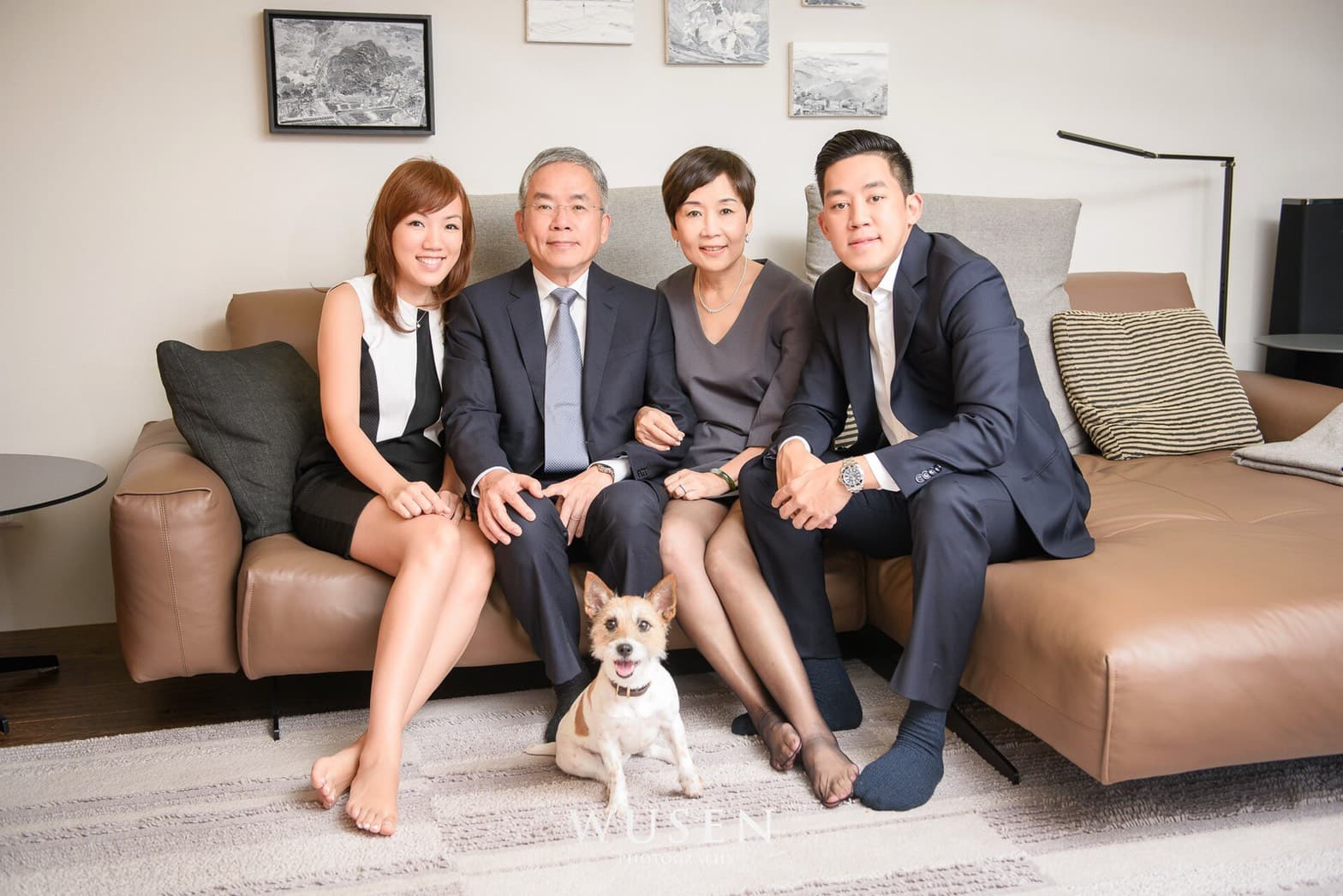 家人是勞開陸（左一）的心頭肉，從商30多年來他幾乎不應酬，把下班時間保留給家人。（勞開陸提供）