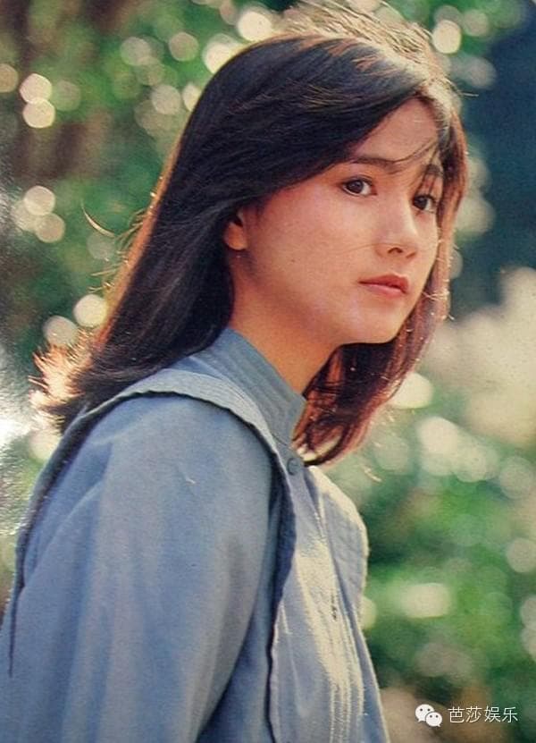 彭雪芬飾演《拒絕聯考的小子》女主角，因此一炮而紅。（翻攝自《拒絕聯考的小子》劇照）